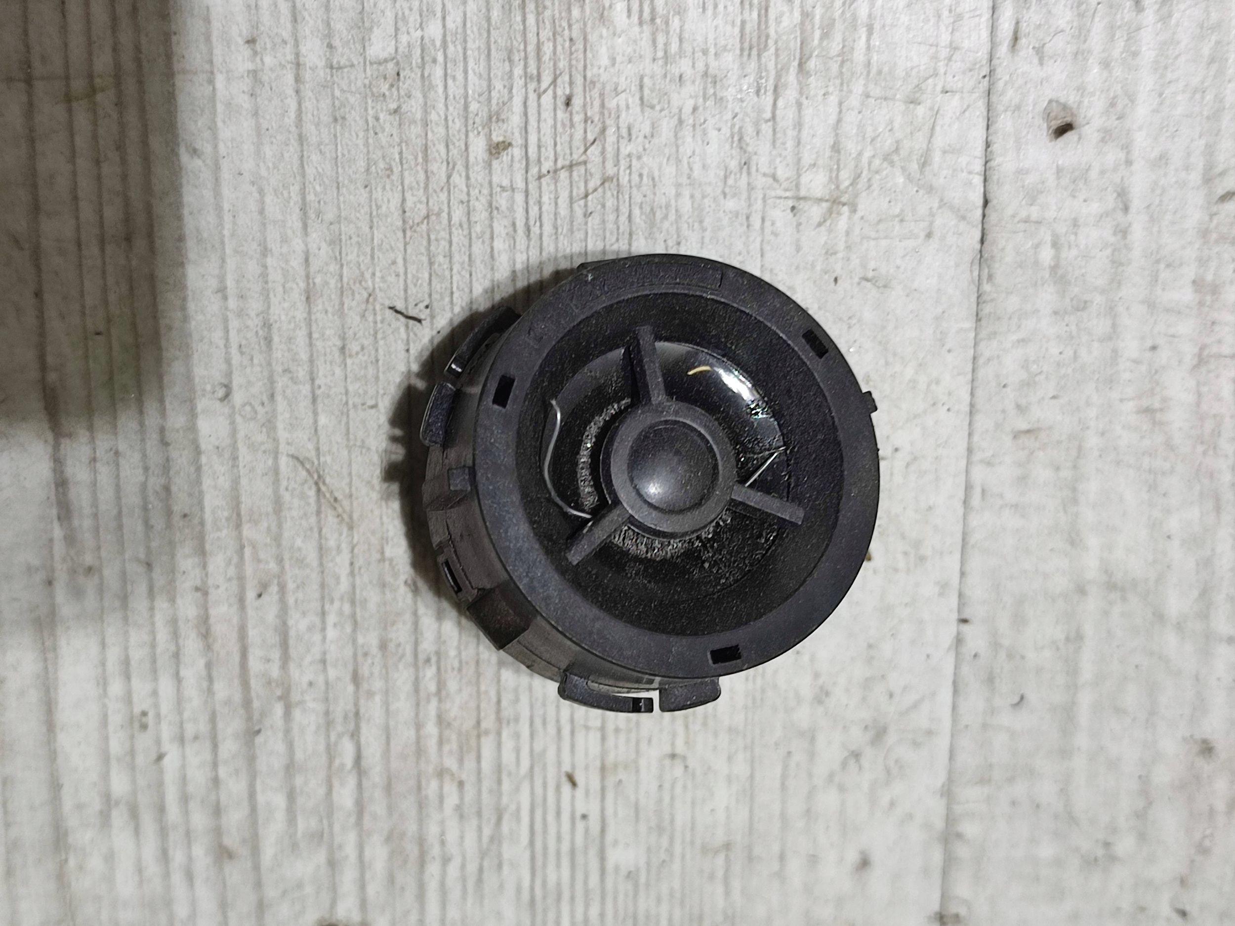Opel Corsa F 2022 speaker