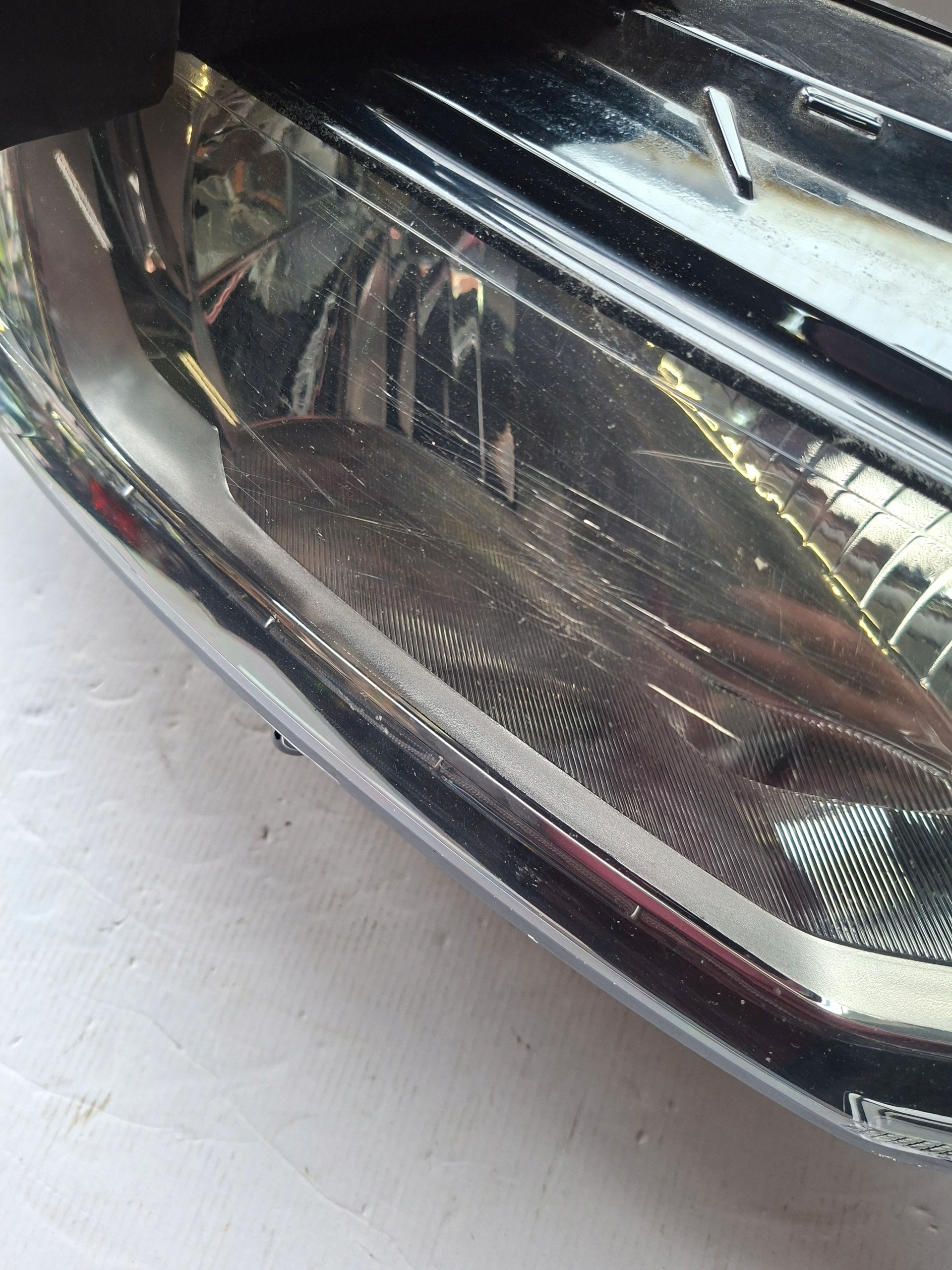 light front right FORD ECOSPORT CN1513W029BG