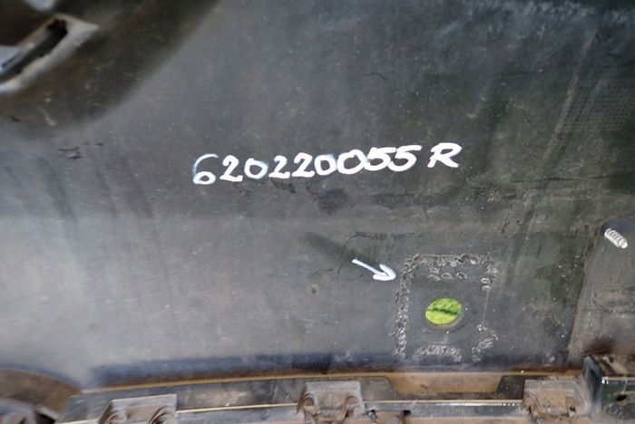 RENAULT MEGANE III LIFT 14- Frontstoßstange vorne
