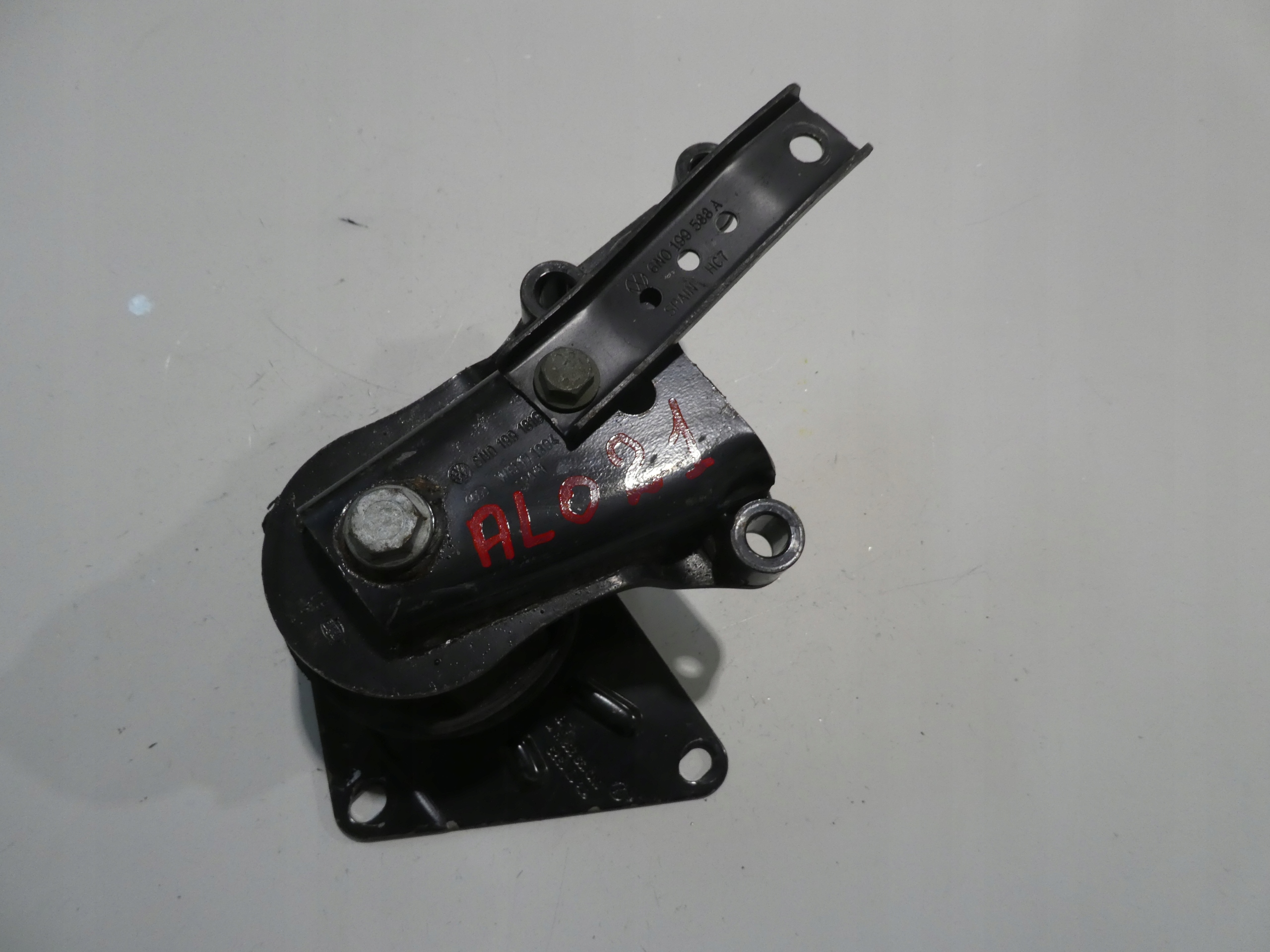 engine mount VW POLO 6N0199262H