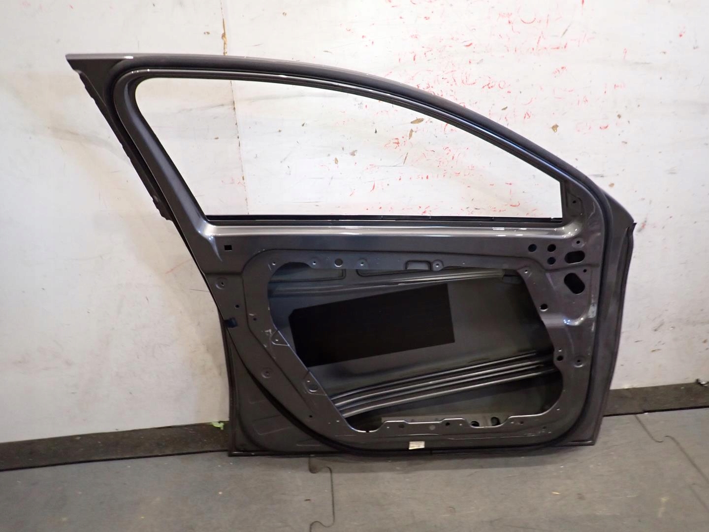 door front front left MERCEDES A-KLASA W177 2018