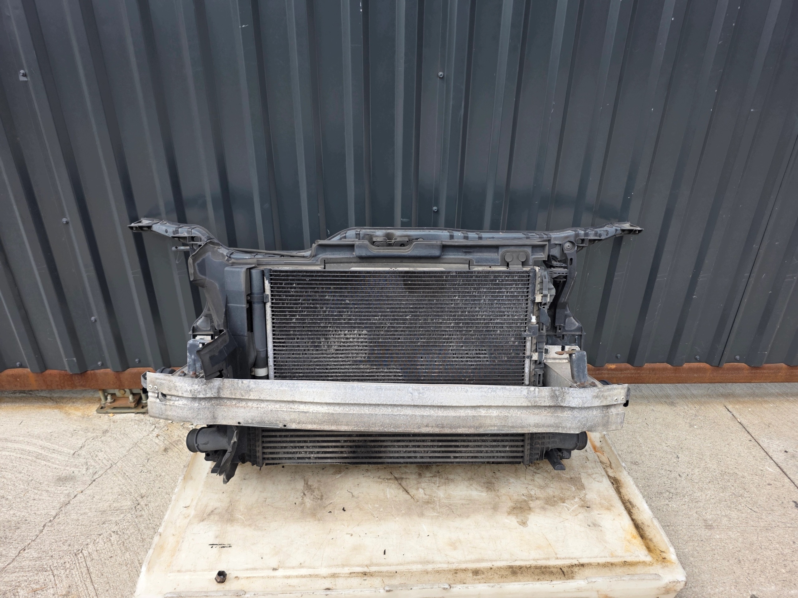 support panel for radiators complete AUDI Q5 8R 2.0 TFSI AUTOMAT original !!!
