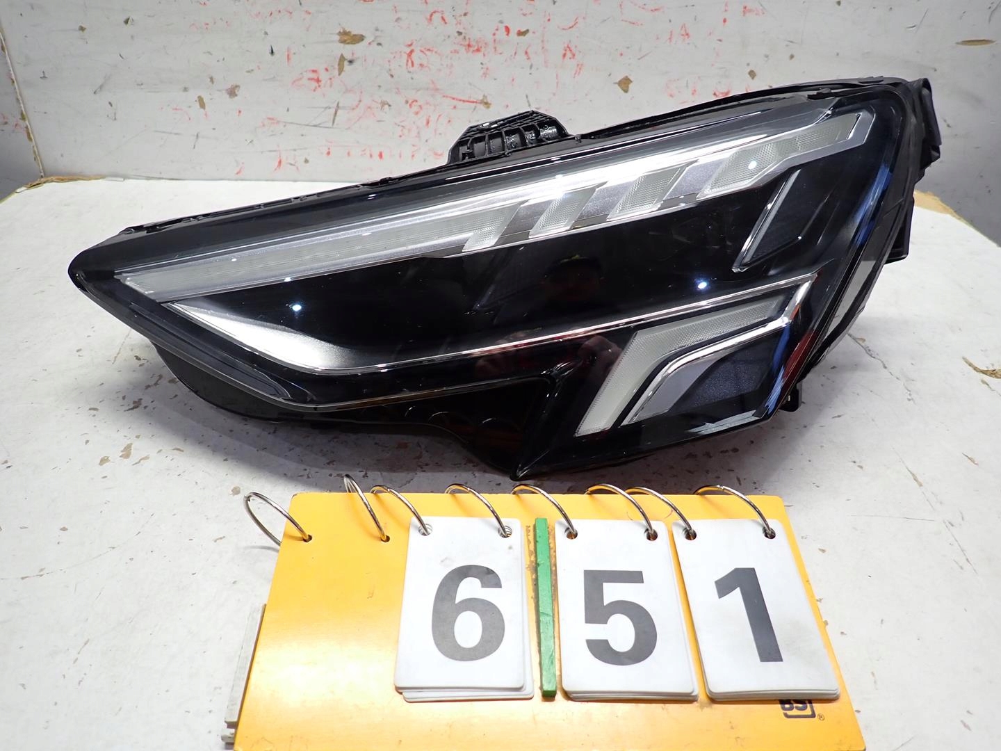 light front front left AUDI A3 2020- FULL LED 8Y0941033