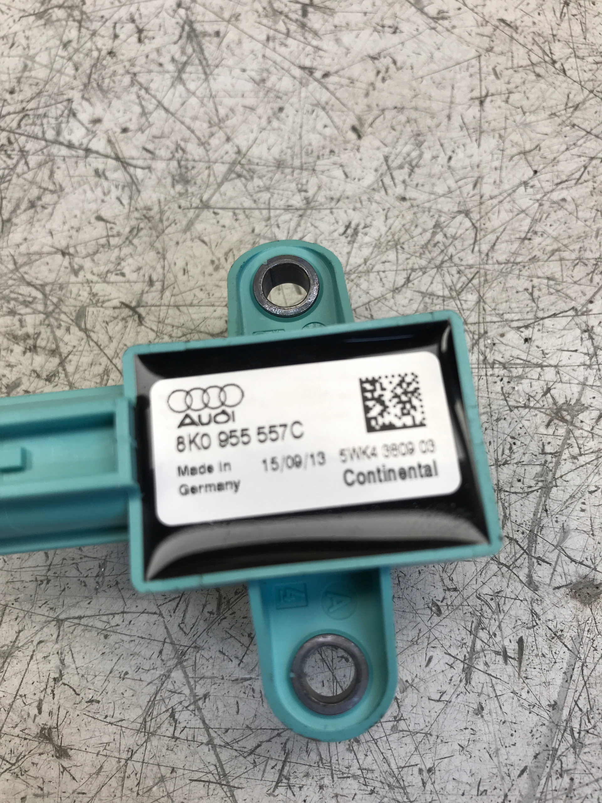impact sensor AUDI A4 B8 8K0955557C