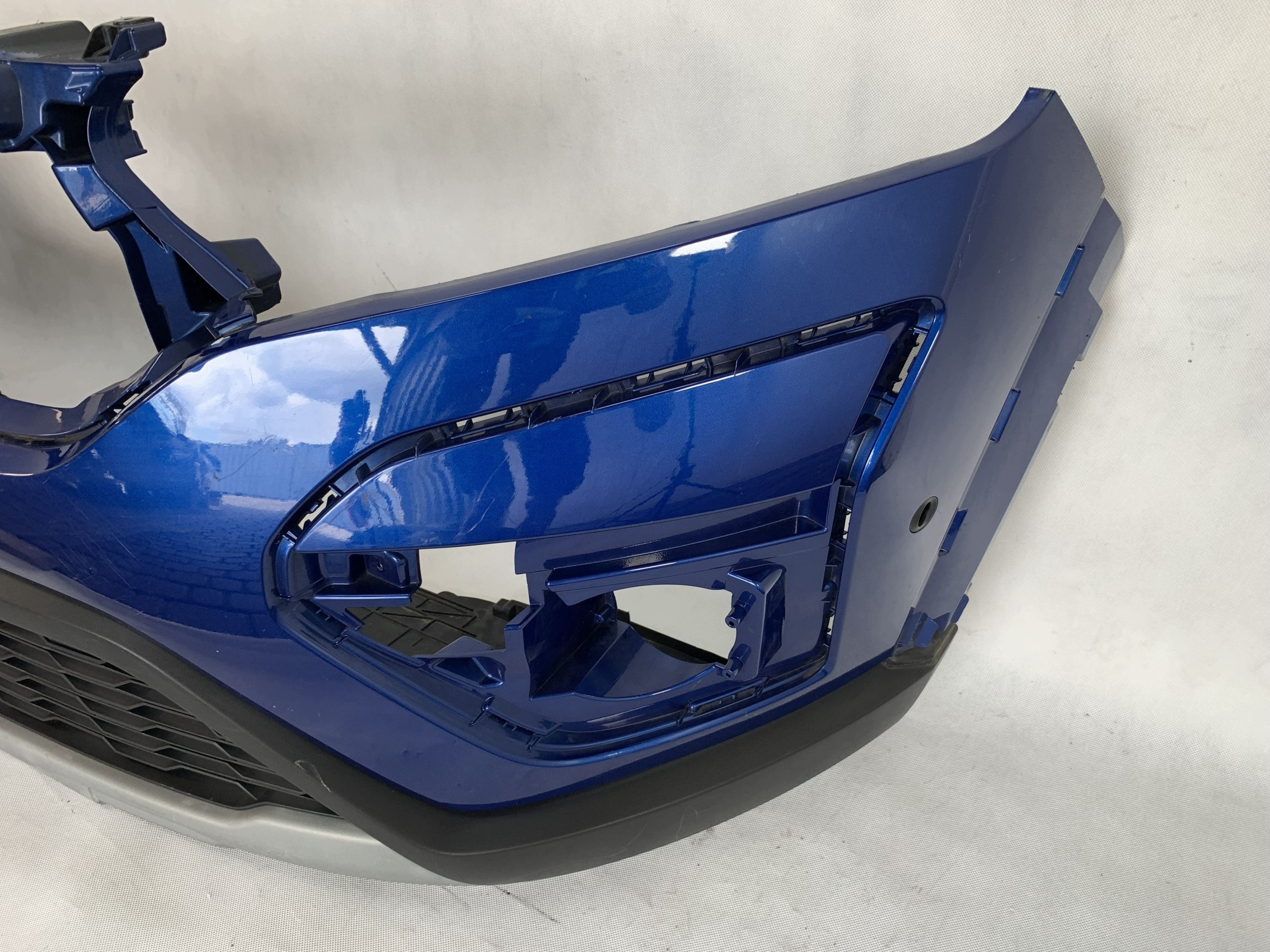 front bumper Dacia Sandero 3 III Stepway 20r PDC 620225509R 08.26