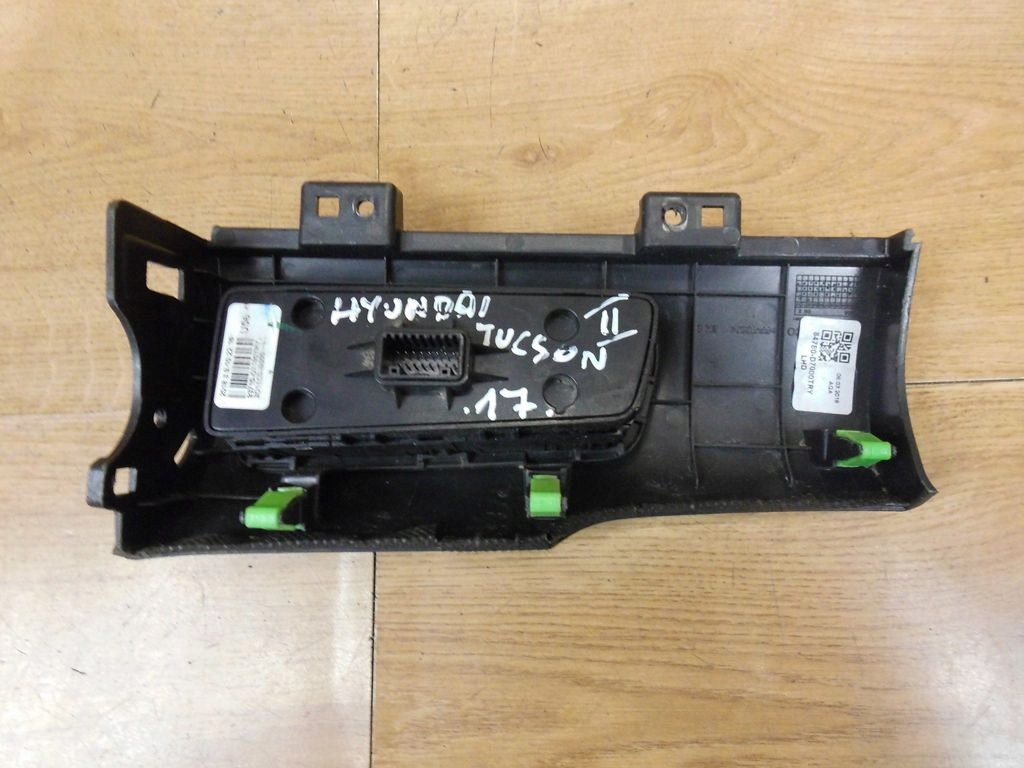 Hyundai Tucson III 2015+ circuit breaker ESP switch button 93710D7190TRY