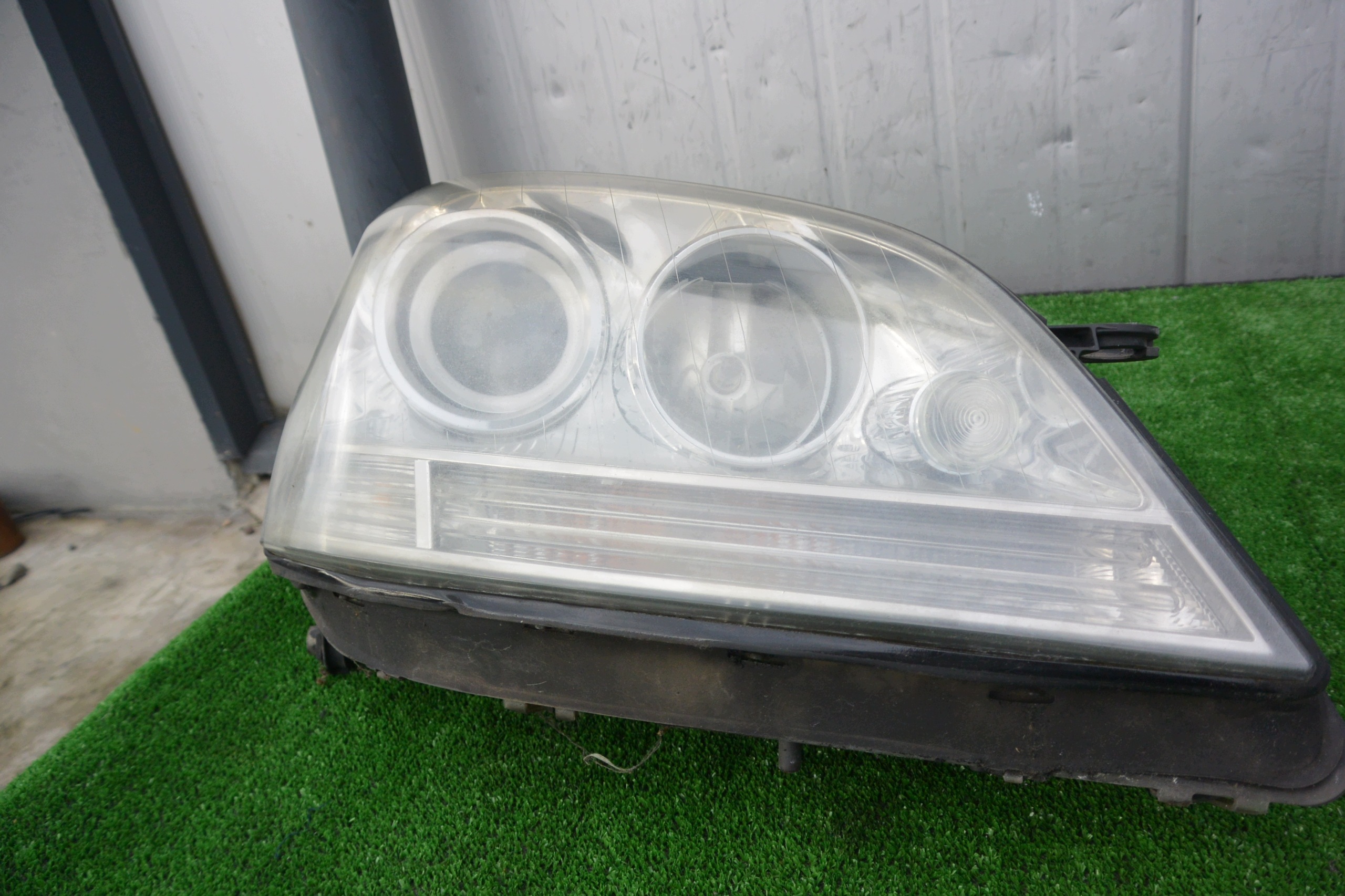 MERCEDES-BENZ ML 164 W164 05-09 REFLEKTOR light left right front UK KPL H7