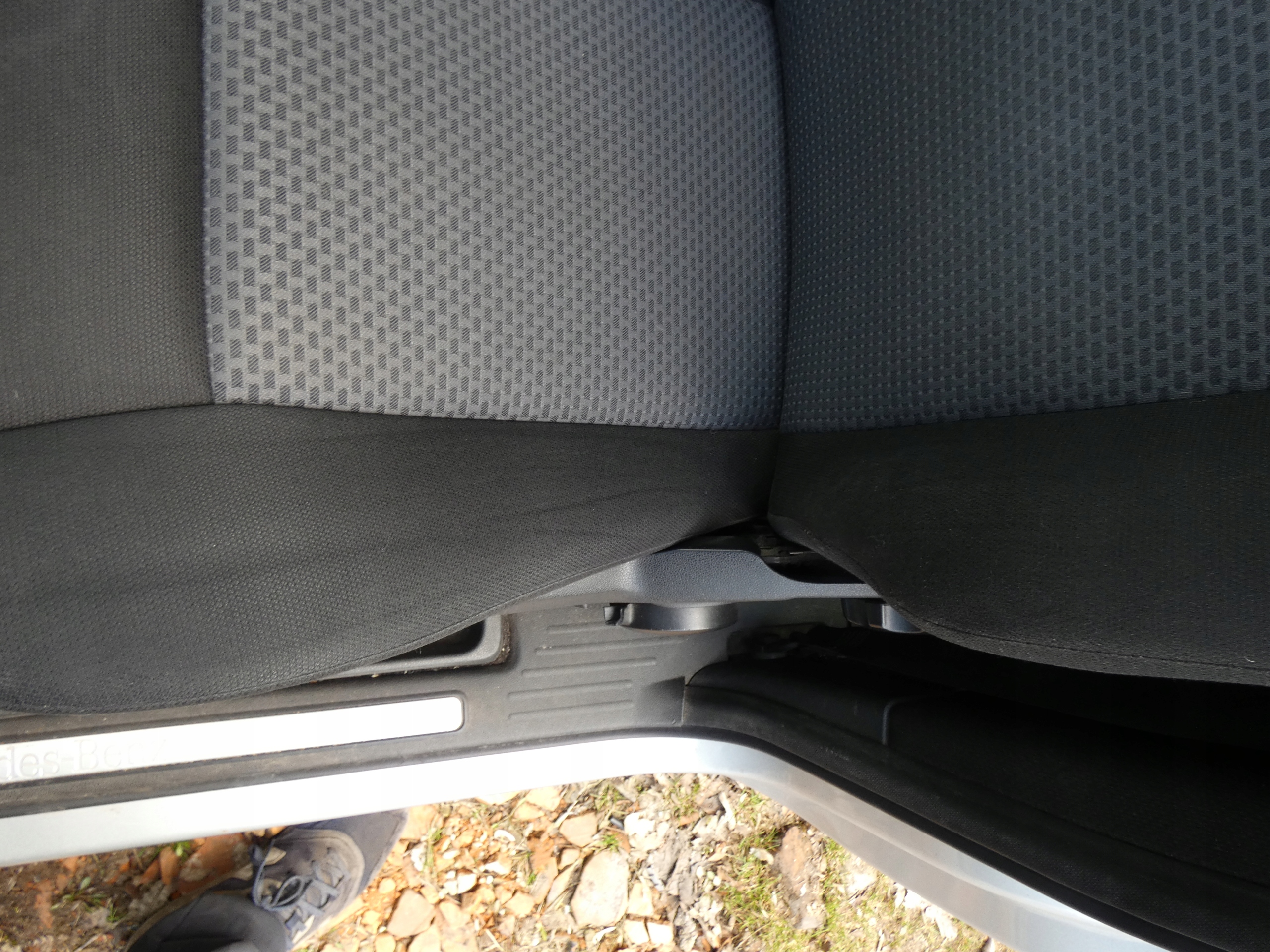 seat left front driver´s MERCEDES A KLASA W169 3D 04-12