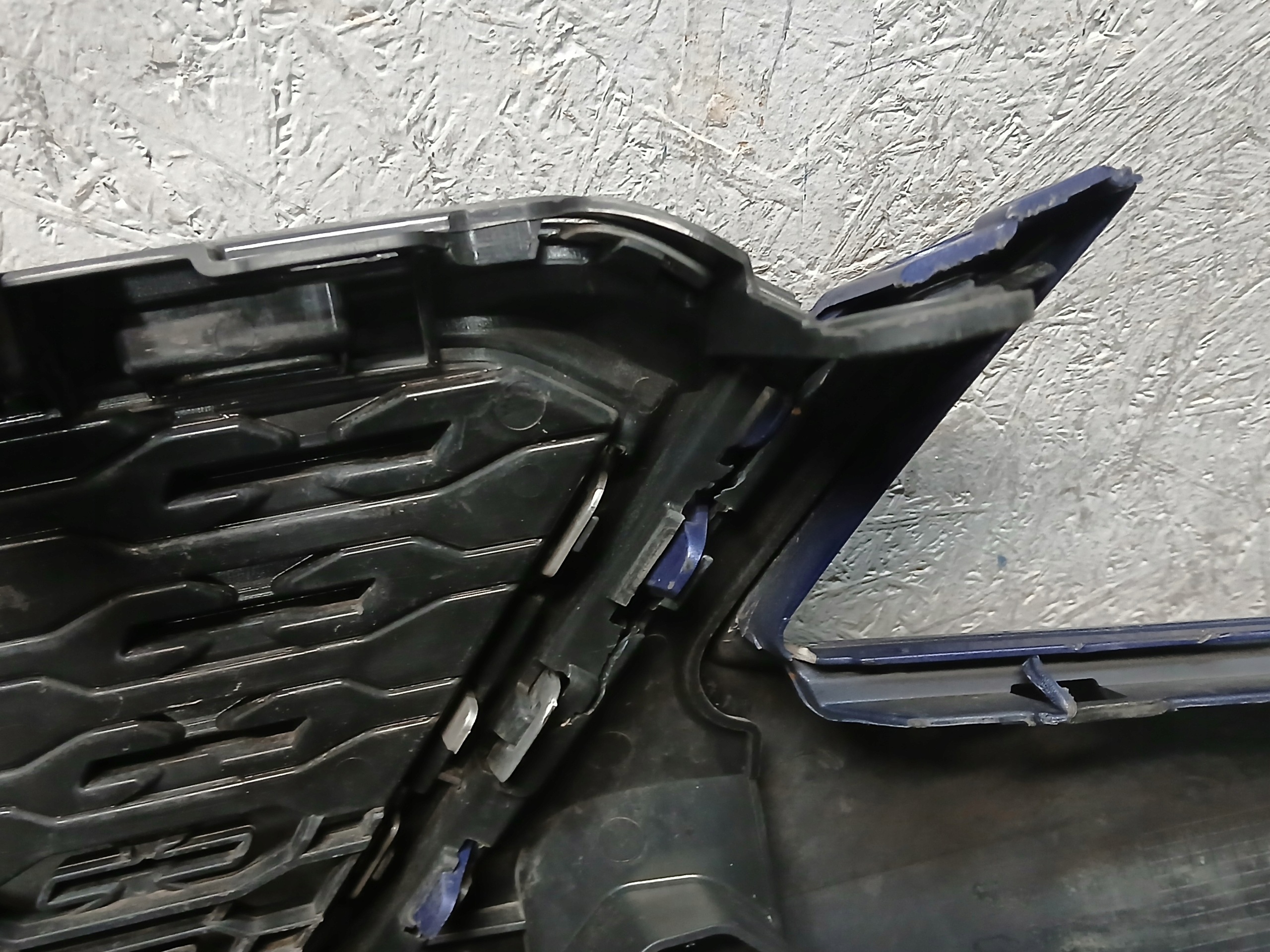 nárazník předek SEAT ARONA