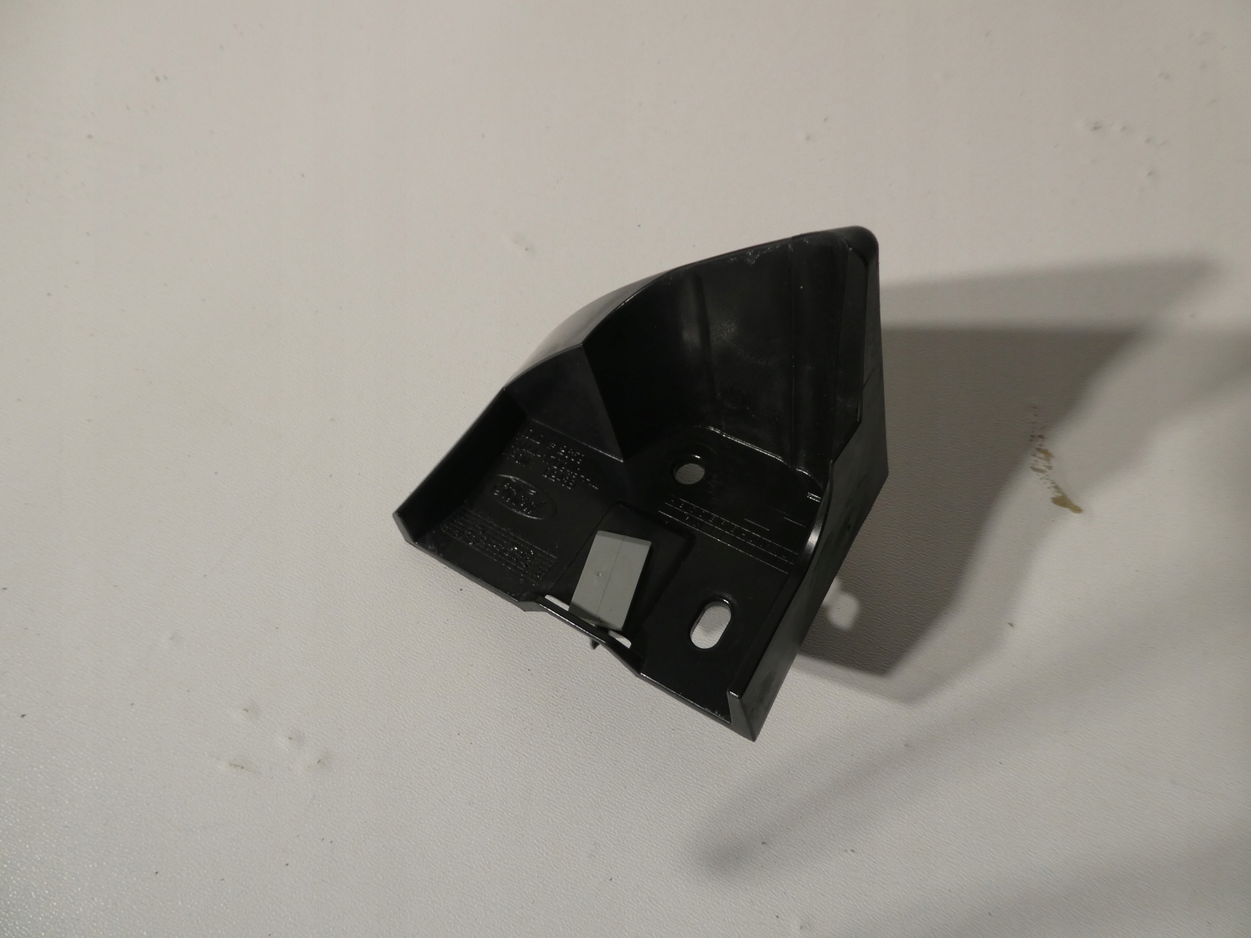 FORD KUGA II mk2 ST-line bumper bracket left rear part GV44-17D949-A