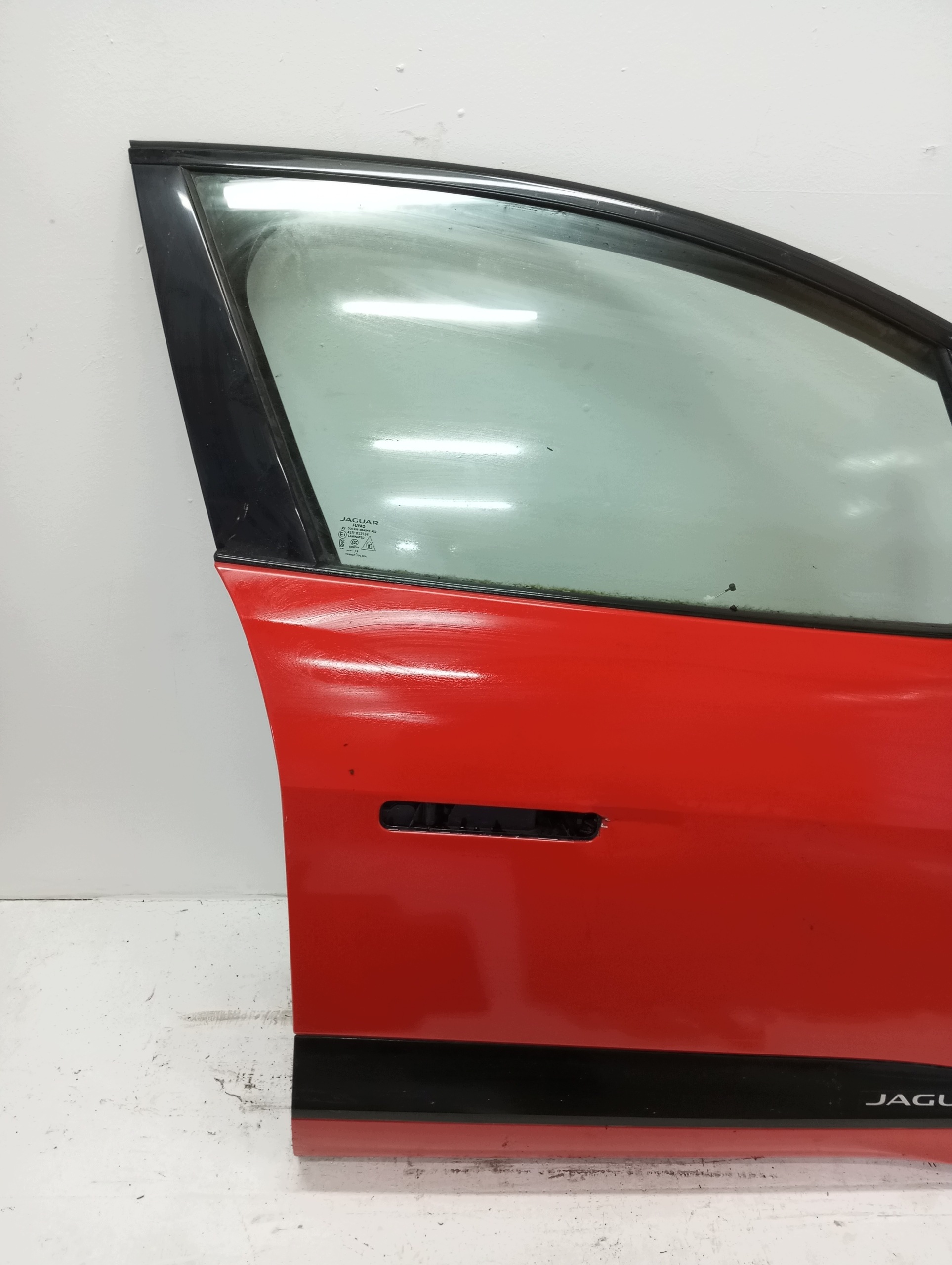 door right front JAGUAR and PACE 17r PHOTON RED CCB