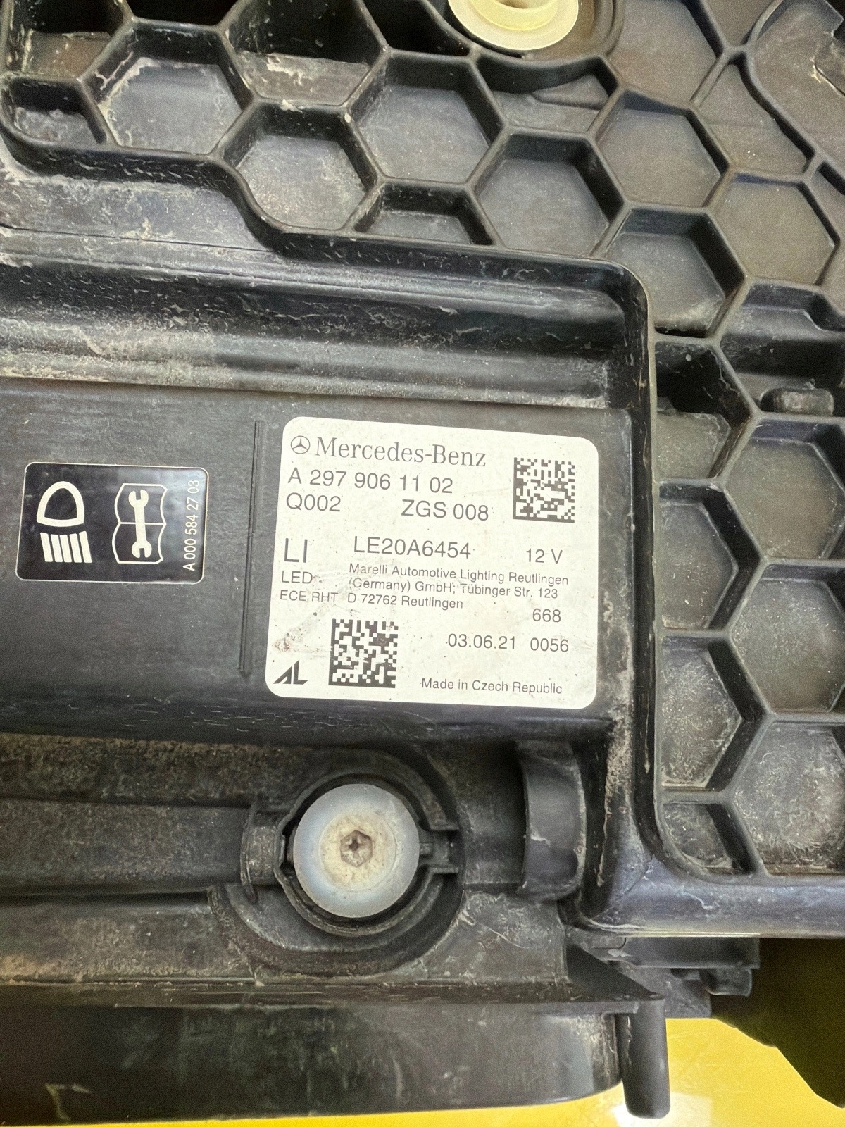 light left front Mercedes EQS V297 W297 Digital Led A2979061102