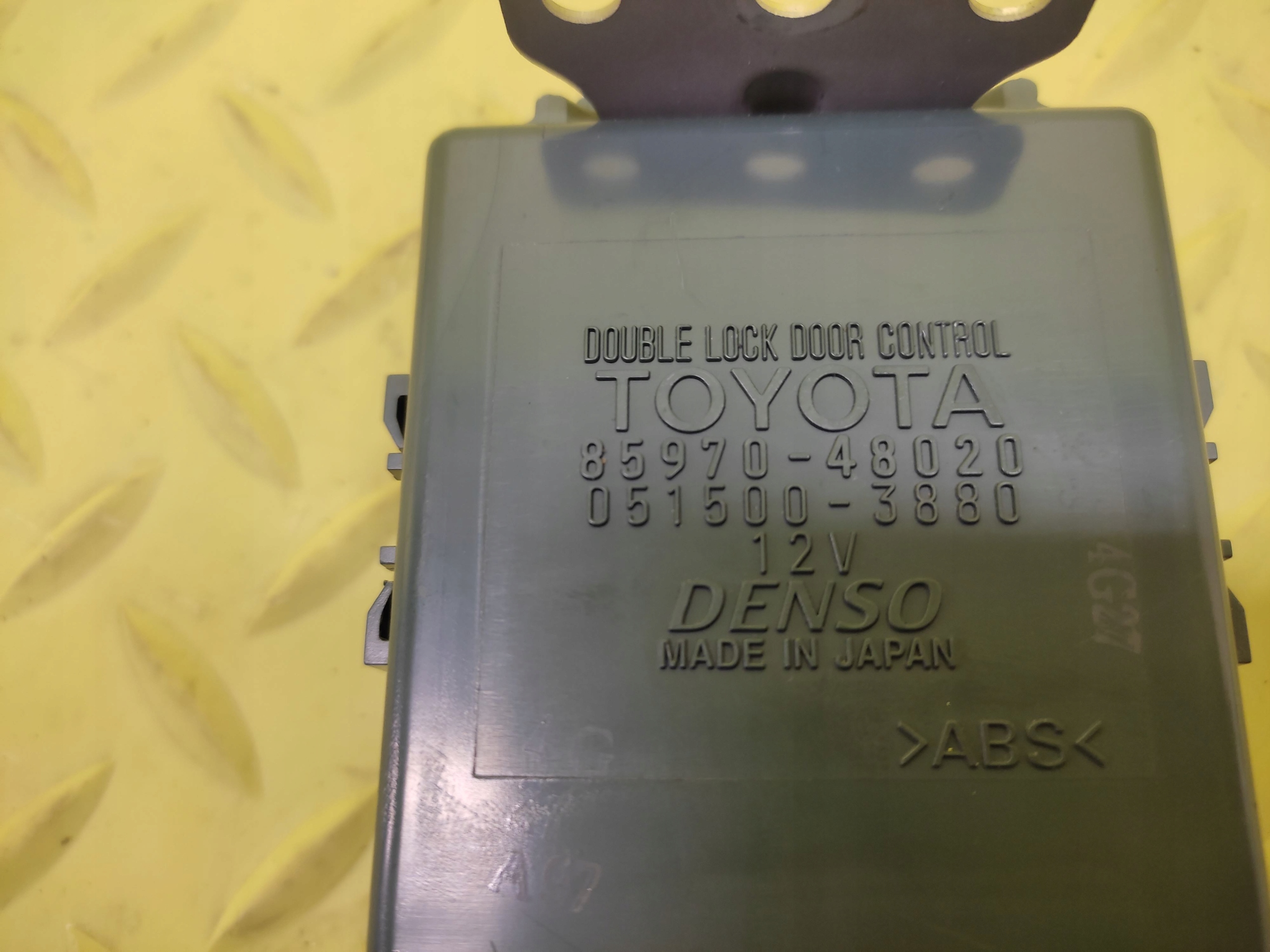 LEXUS RX300 module control unit of a lock central 8597048020