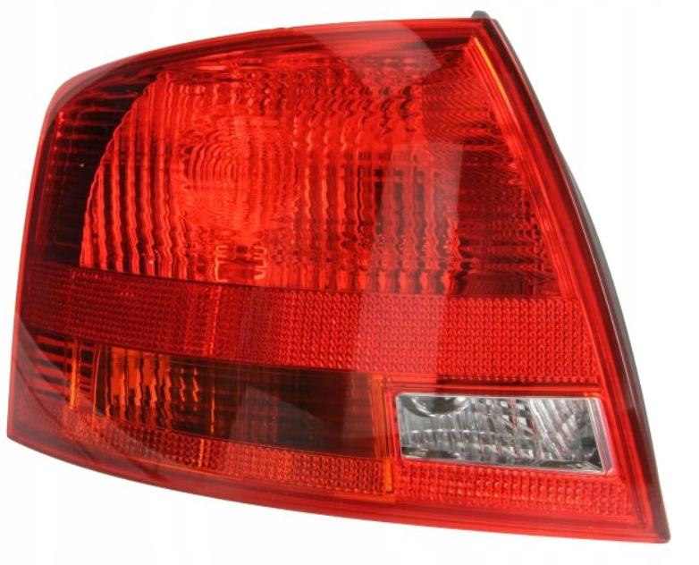 

Audi A4 B7 Kombi 04-08 Lampa Tylna Lewa W Błotnik