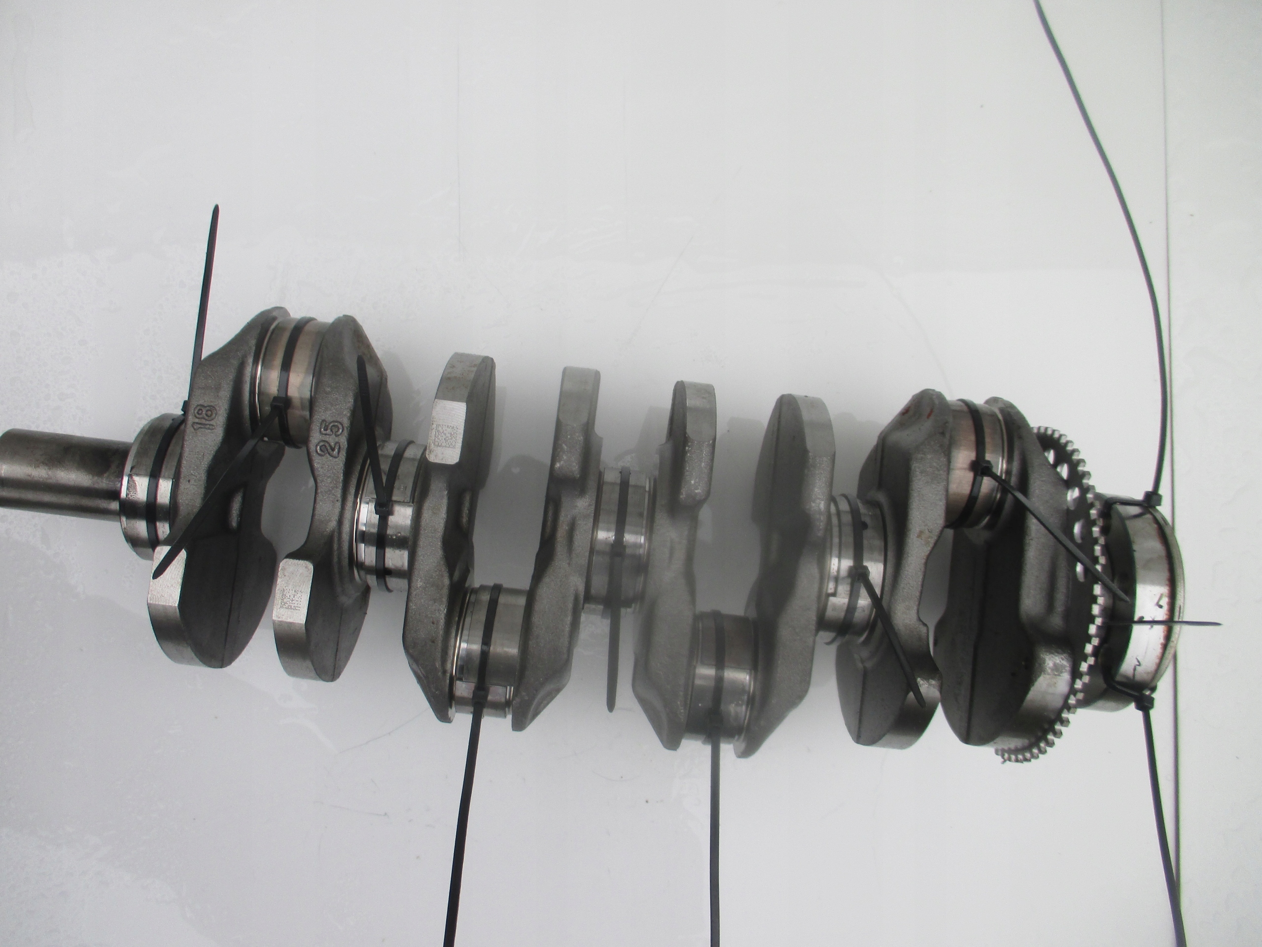 WAŁ KORBOWY MITSUBISHI L200 MQ FIAT FULLBACK PAJERO 2.4 DID