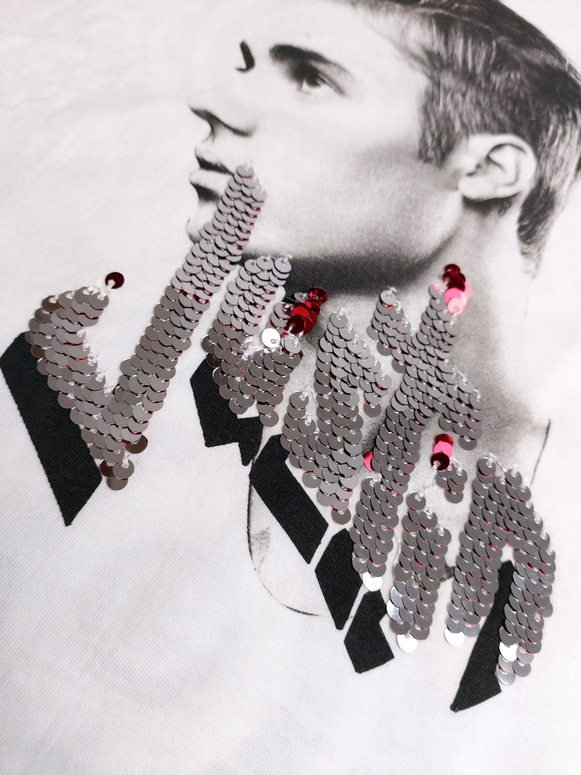 DESIGUAL bluzka JUSTIN BIEBER RUCHOME CEKINY 11/12 Kolor wielokolorowy