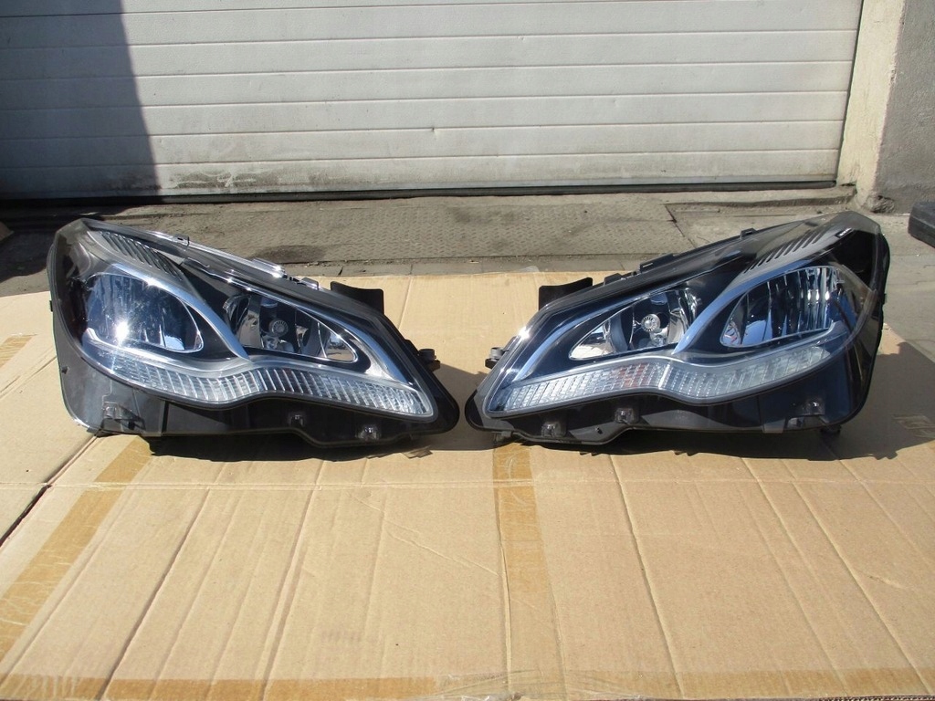 MERCEDES E COUPE W207 LIFT LAMPA PRZÓD LAMPY PRZEDNIE KOMPLET A2078209161