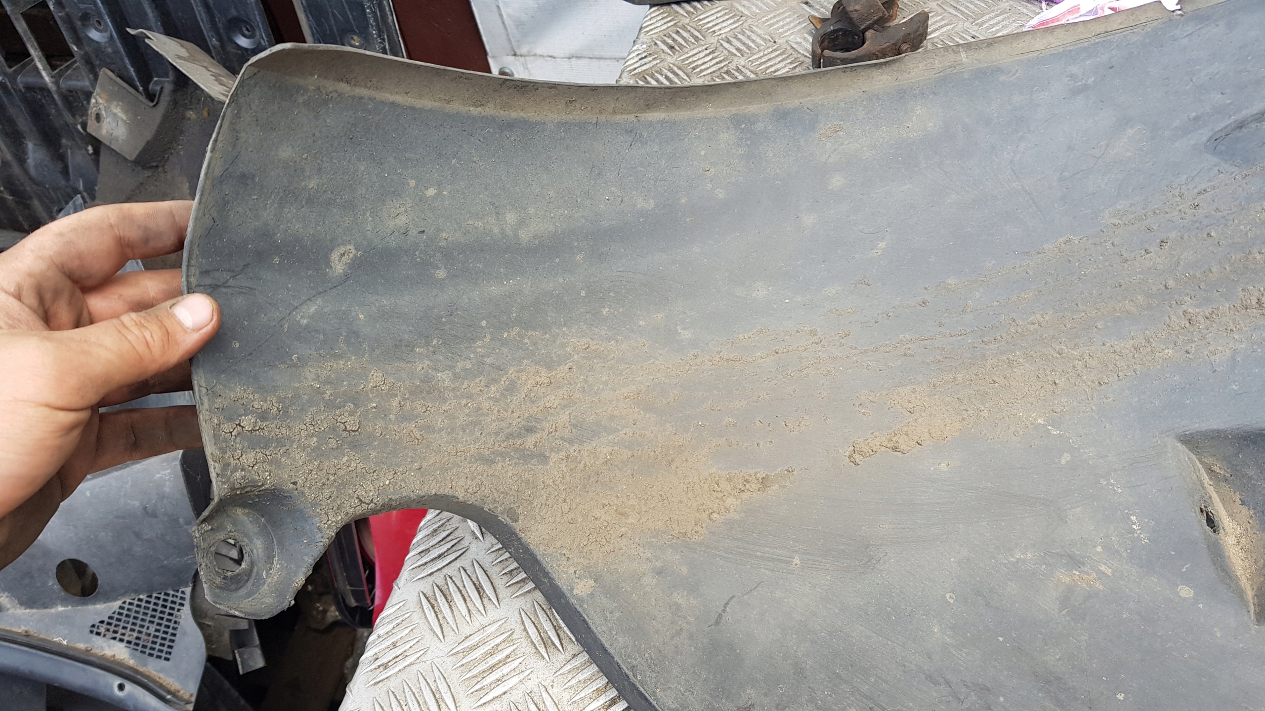 MERCEDES W211 mudguard left front rear. a2116981330