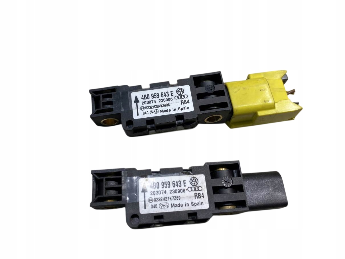 impact sensor VW TOUAREG and 4B0959643E