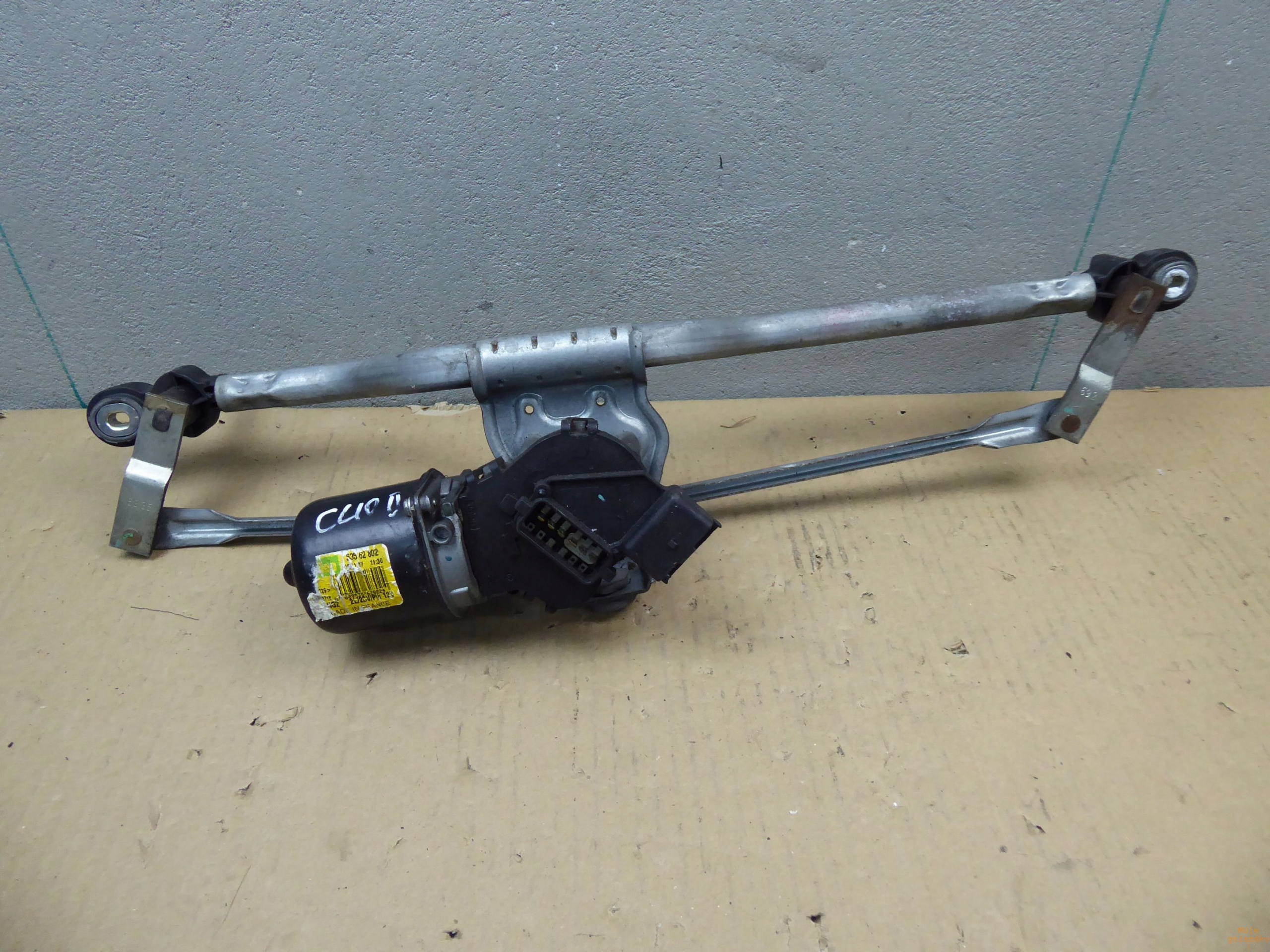 Мотор стеклоочистителя передний RENAULT CLIO II 2 lift