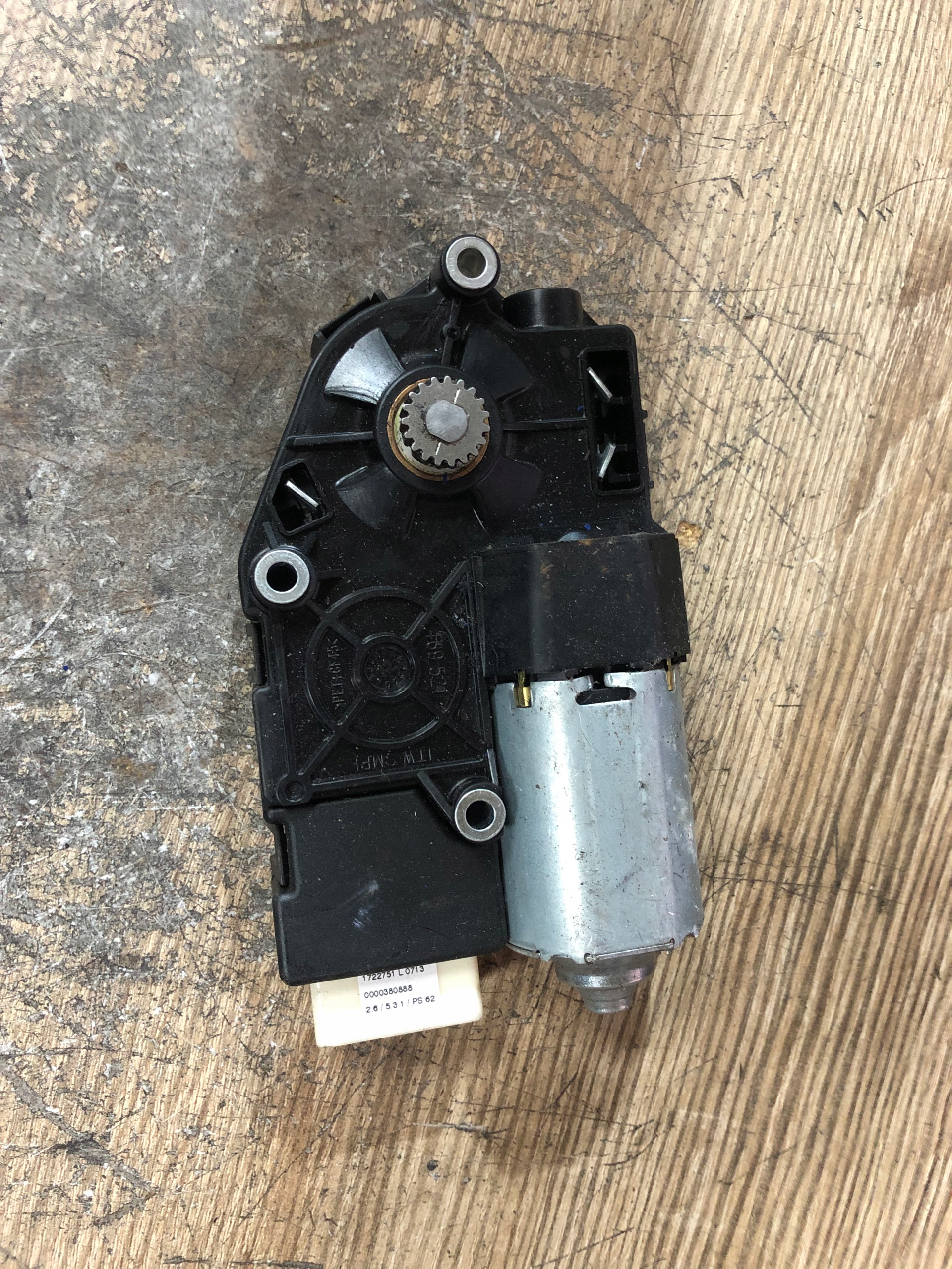 MERCEDES 1723081 WINDOW MOTOR
