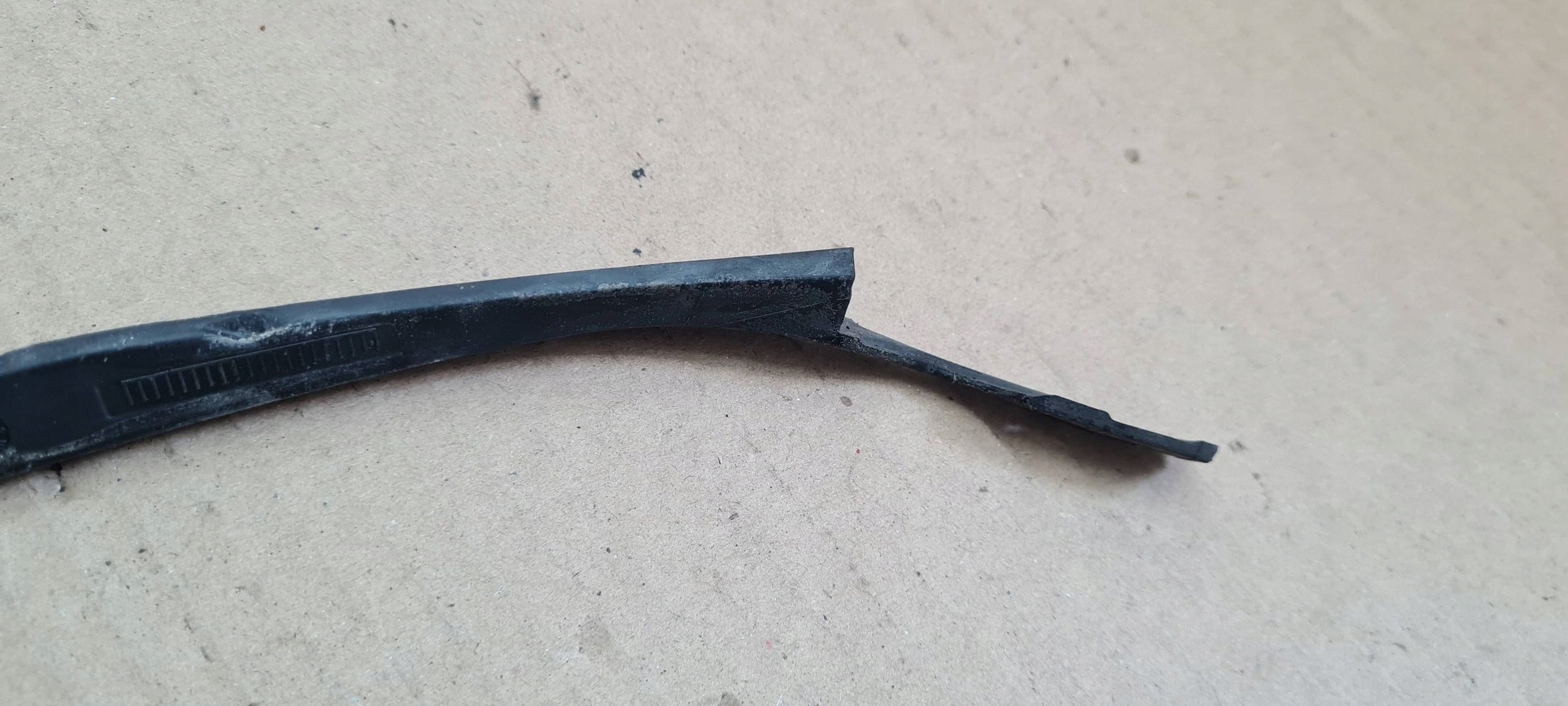 A4 B9 8W gasket rubber lights REFLEKTORA right right front 8W0941192