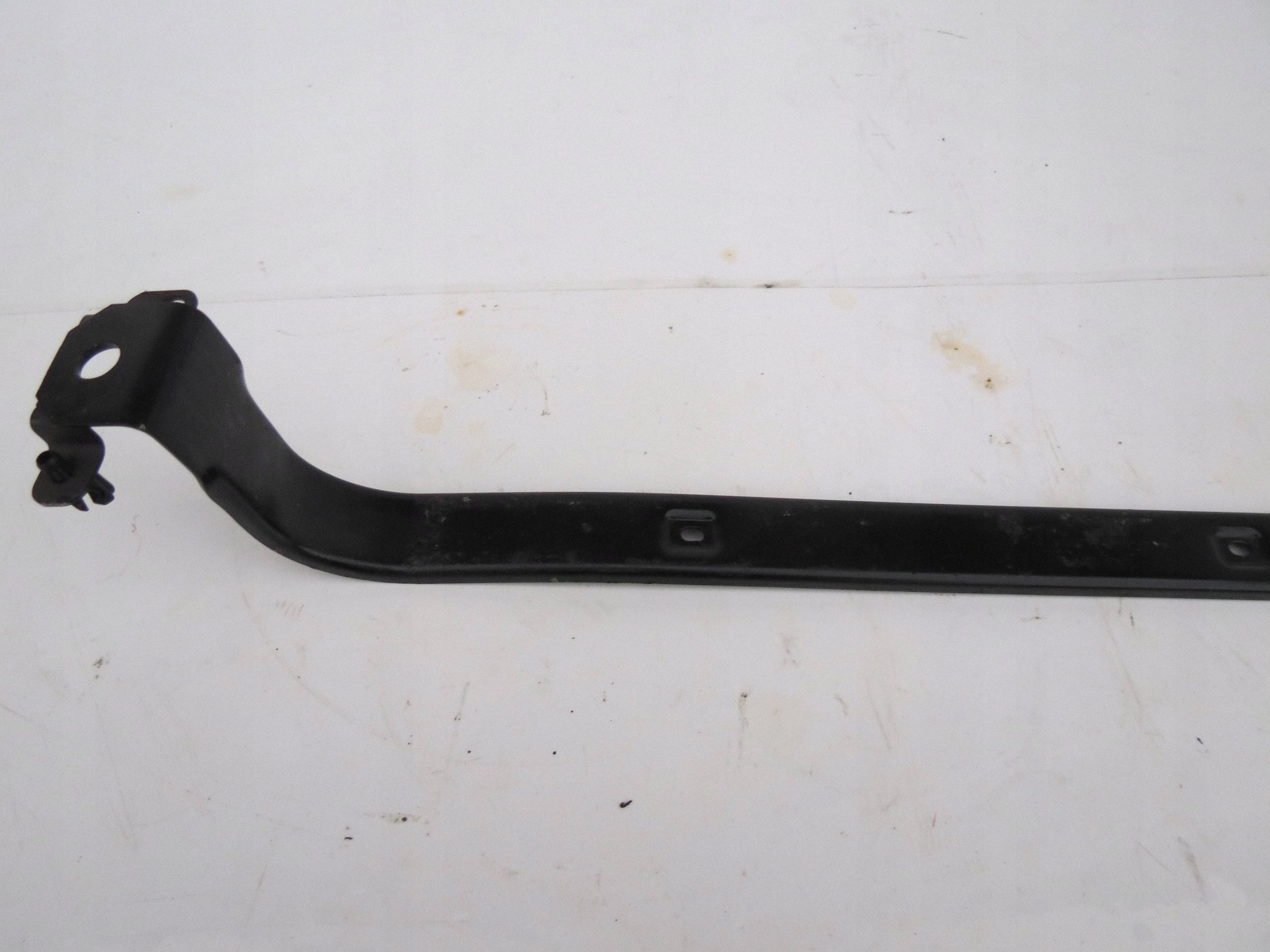Support plaque Poignée Console Réservoir Carburant VOLVO V60 31380339