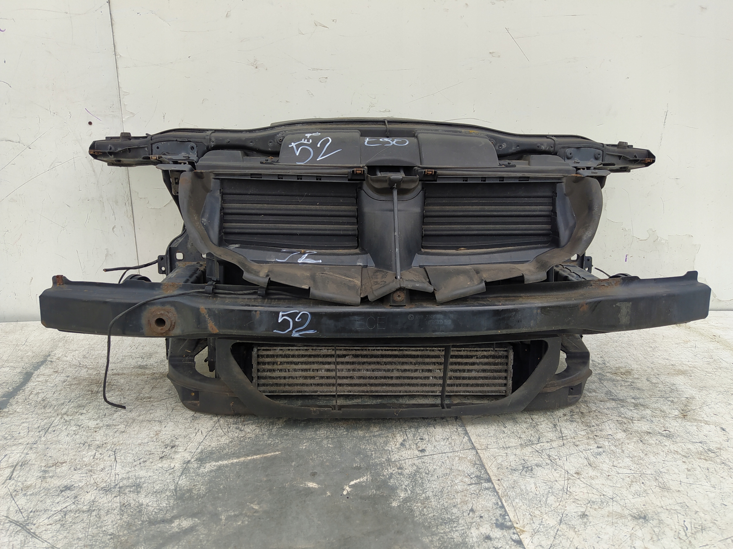 BMW 3 E90 E91 2.0D ROLETA PAS PRZEDNI