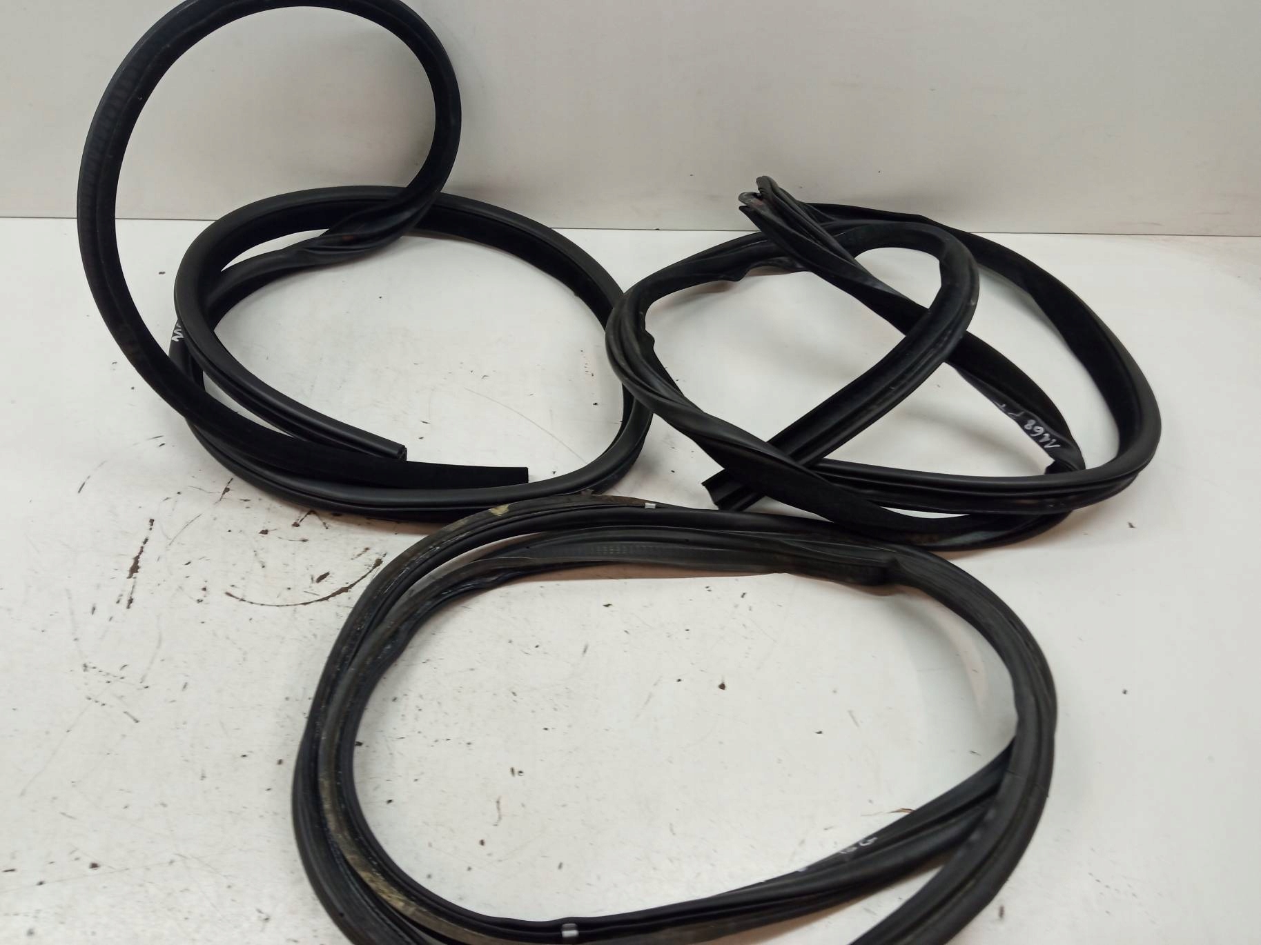 gasket door right left rear part KPL boot WNEKI Jaguar XJ X351