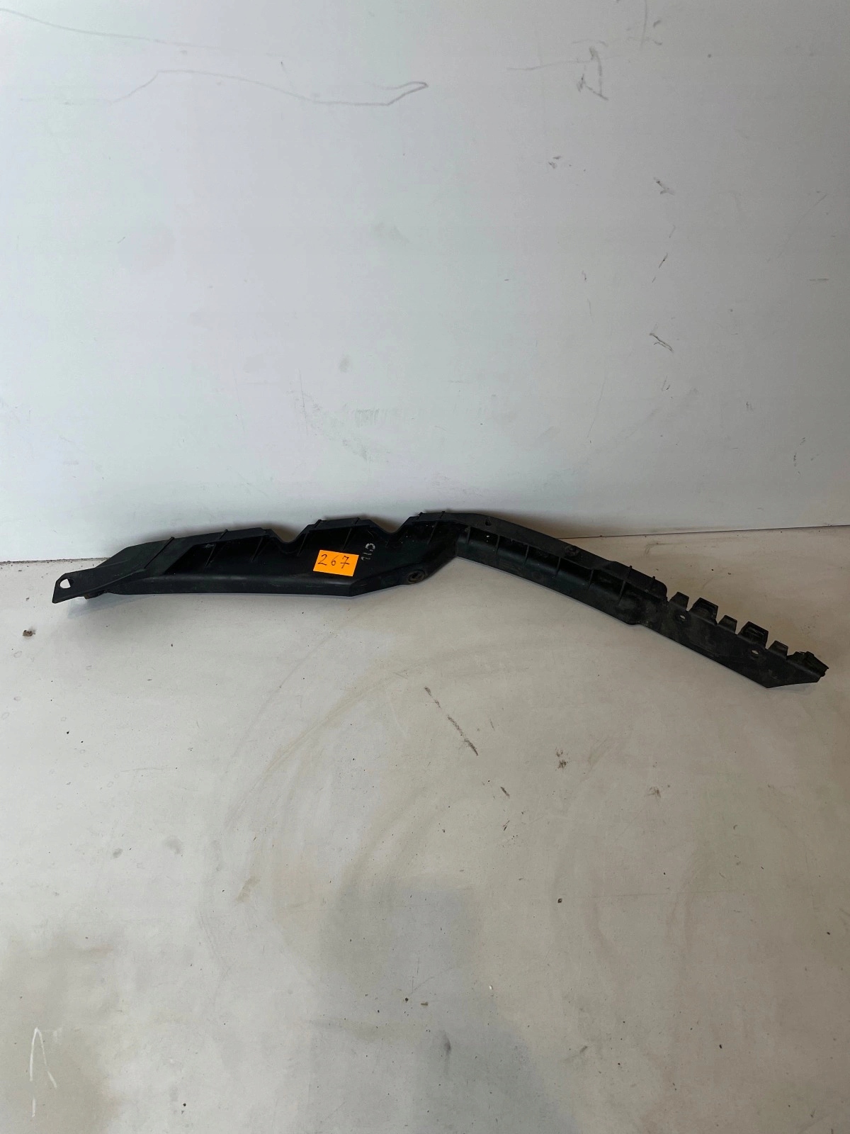 support holder of a bumper right front Skoda Octavia II