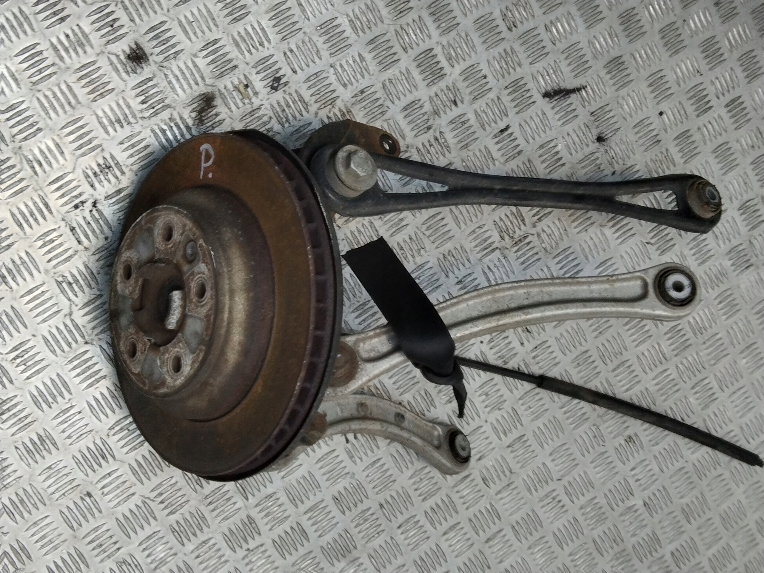 AUDI Q7 задній правий кросовер