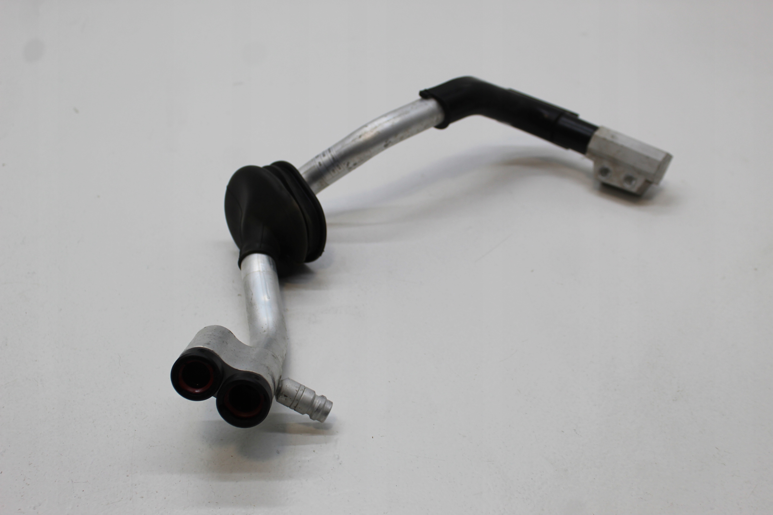 AUDI A5 8T PRZEWÓD KLIMATYZACJI 8K1260712K Producent części Audi OE