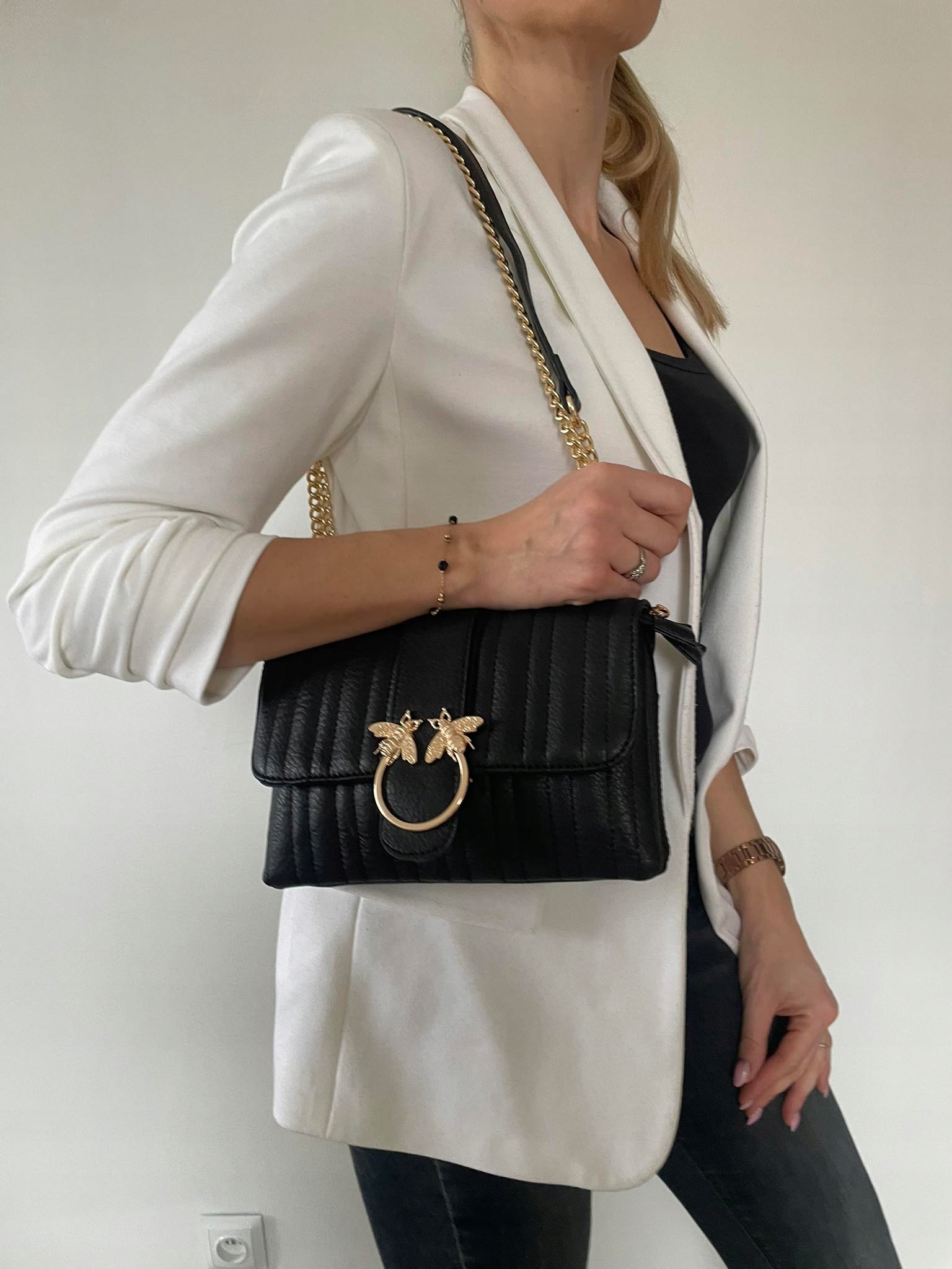 Torebka chanelka LISTONOSZKA PSZCZÓŁKI łańcuszek Model listonoszka