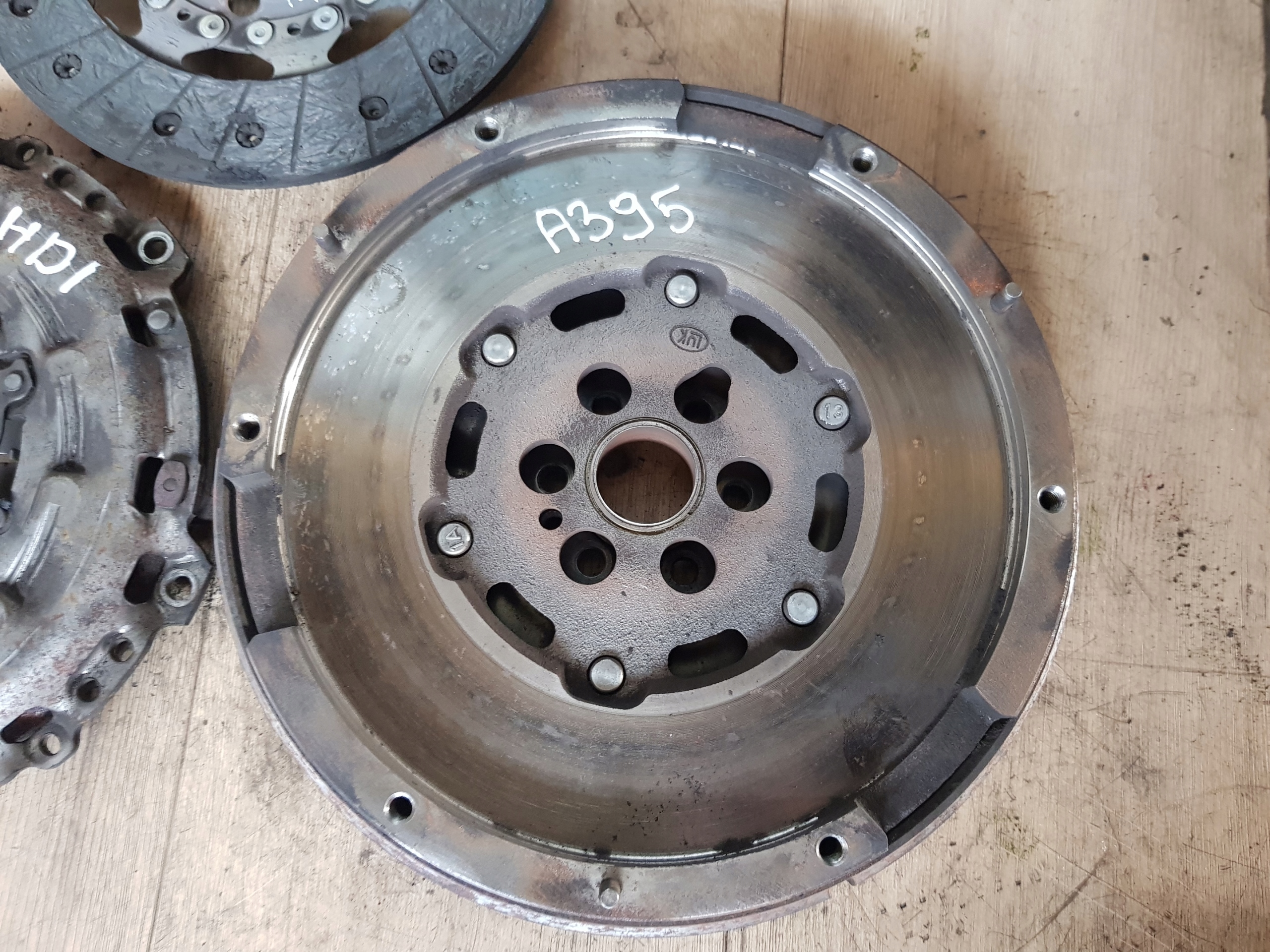 CITROEN C4 1.6 E-HDI 9H05 VOLANO USATO di pressione disco A395
