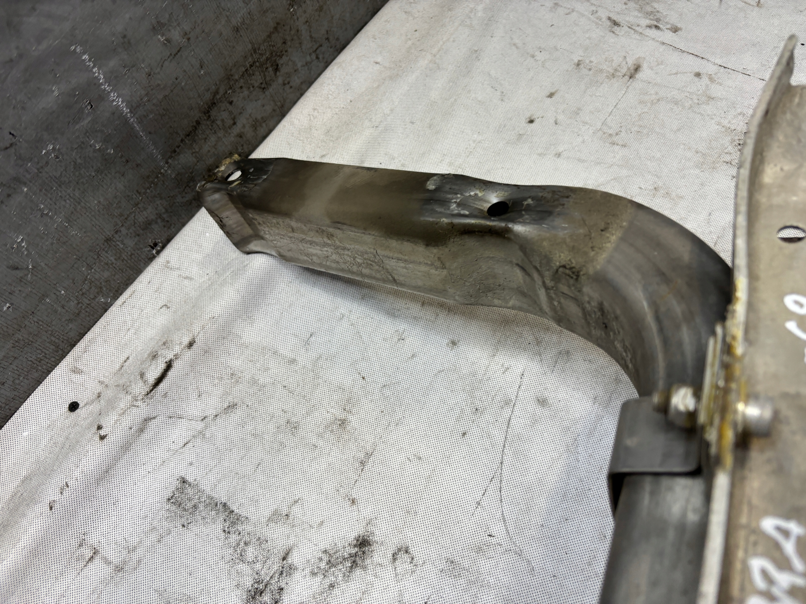 tow AL-KO OE 8E0807309D AUDI A4 B6