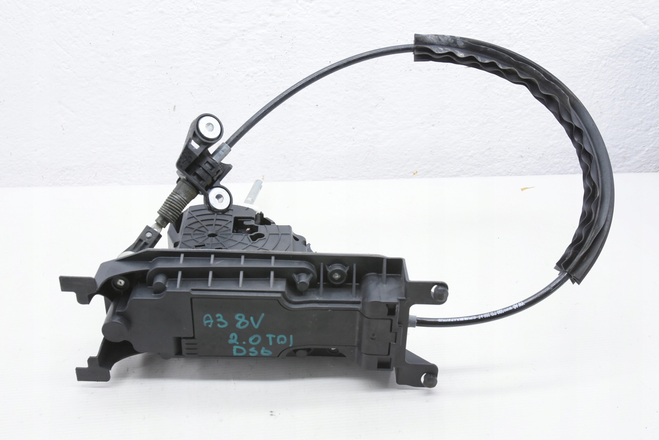 AUDI A3 8V LIFT LEWAREK WYBIERAK BIEGÓW AUTOMAT DSG Rodzaj skrzyni Automatyczna