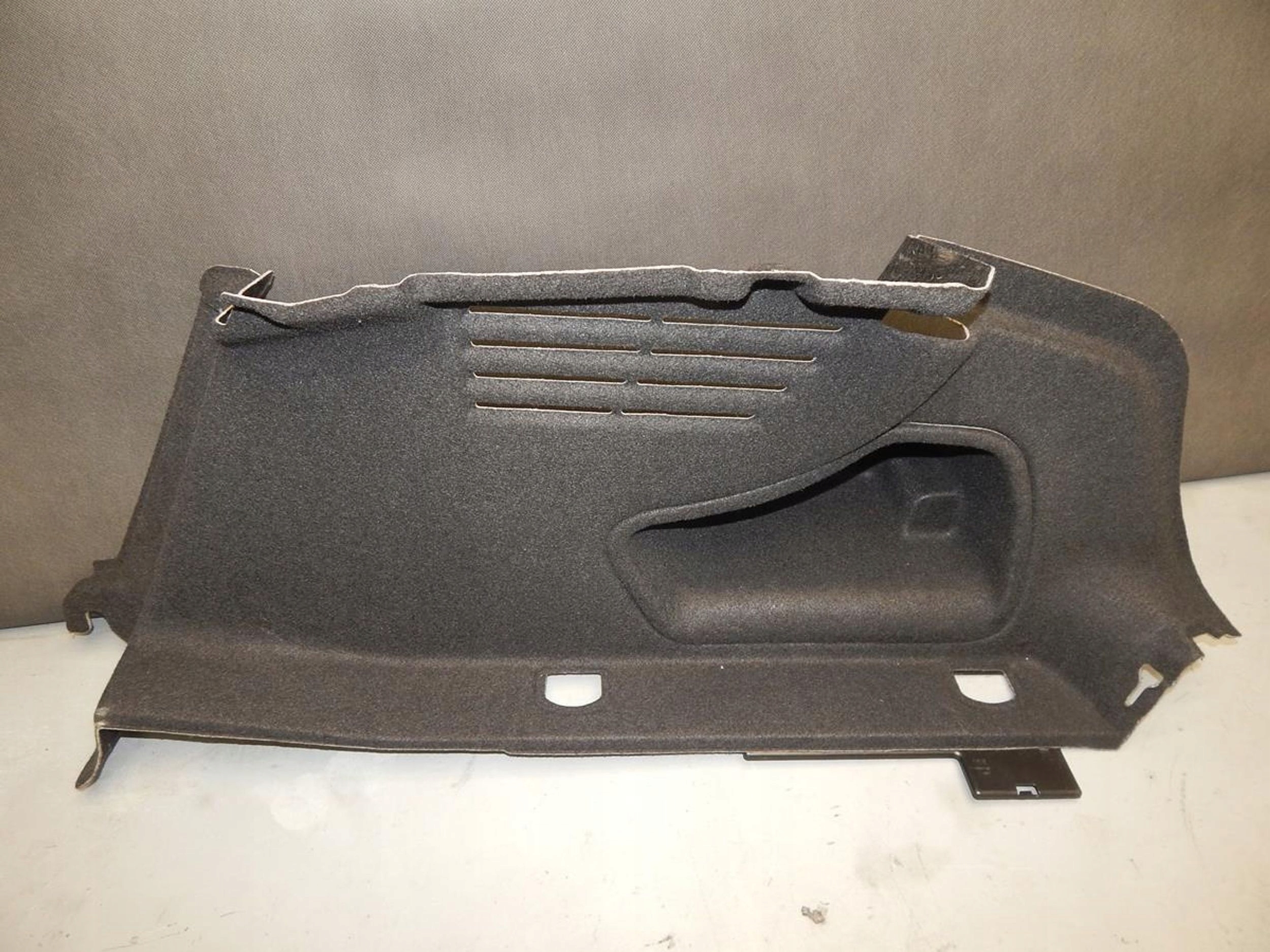 AUDI A4 B9 boot upholstery right 8W5863880B