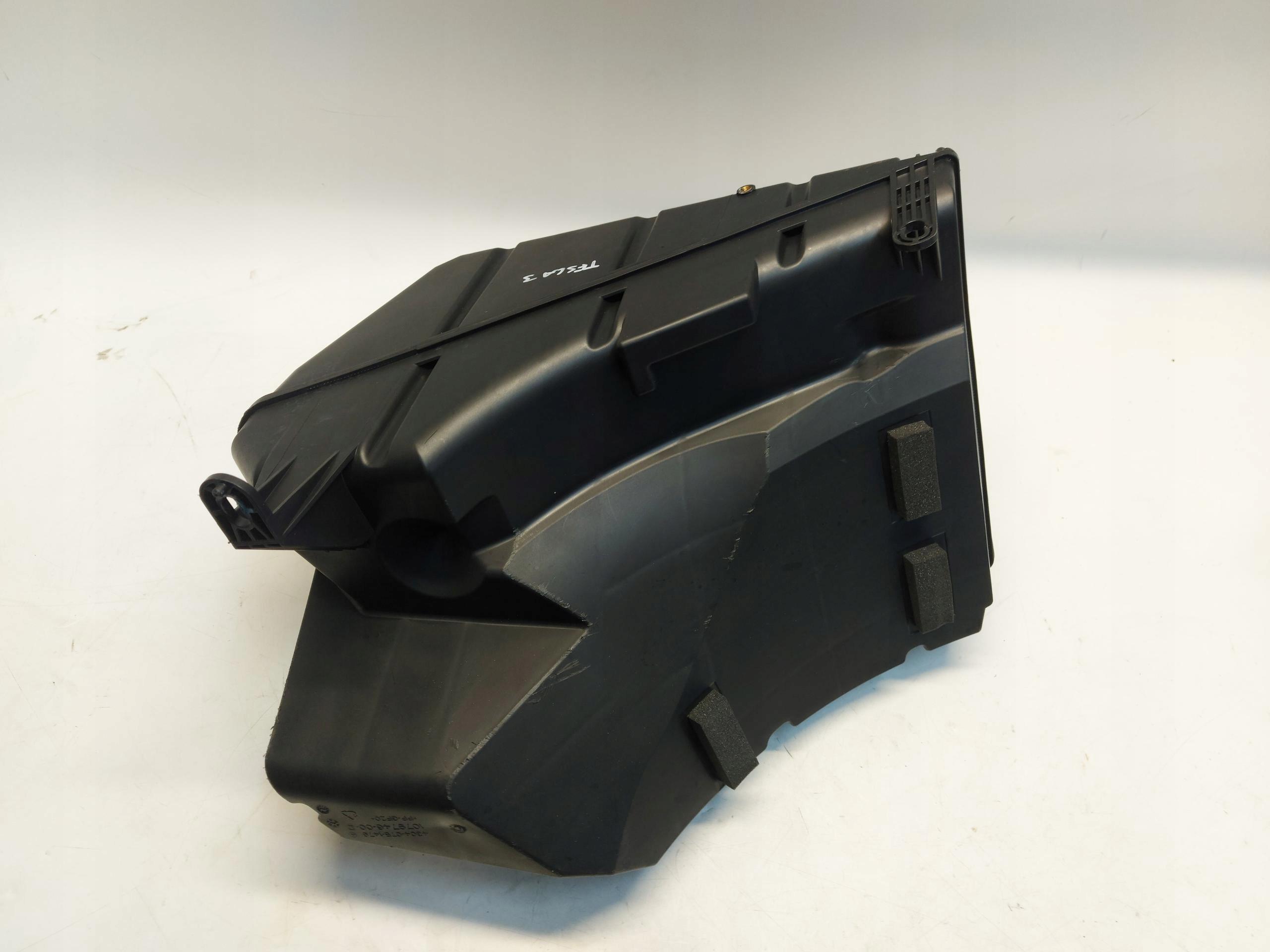 TESLA Model 3 III speaker boot Subwoofer 1079747-00-D