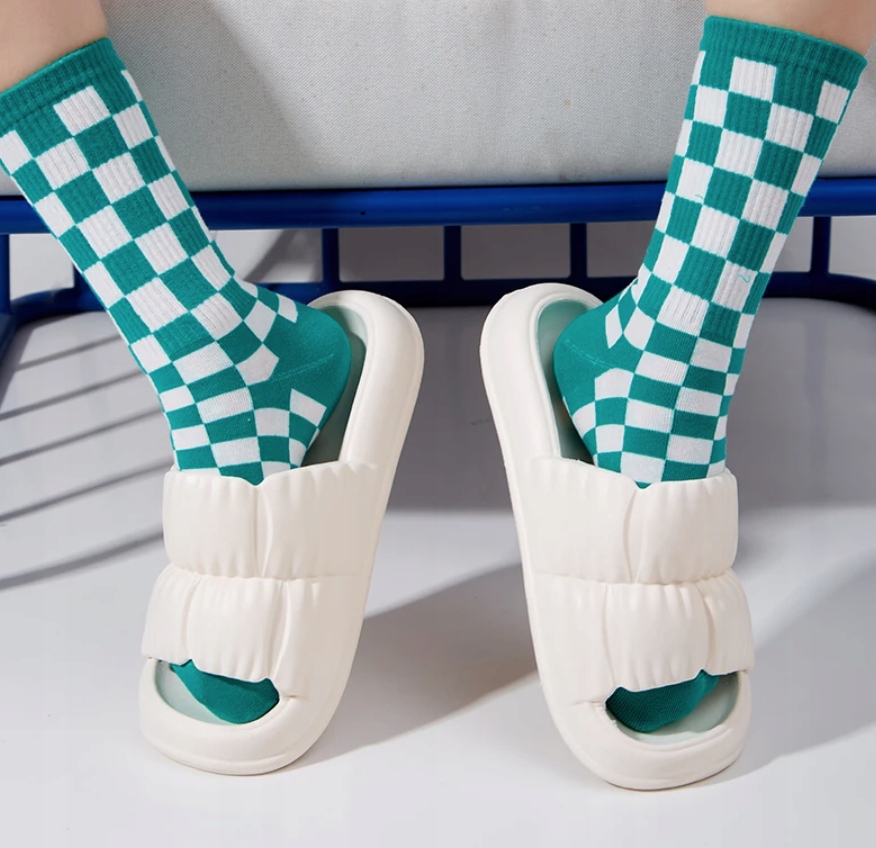 WYGODNE LEKKIE KLAPKI DLA KOBIET I MĘŻCZYZN Z PIANKI 44-45