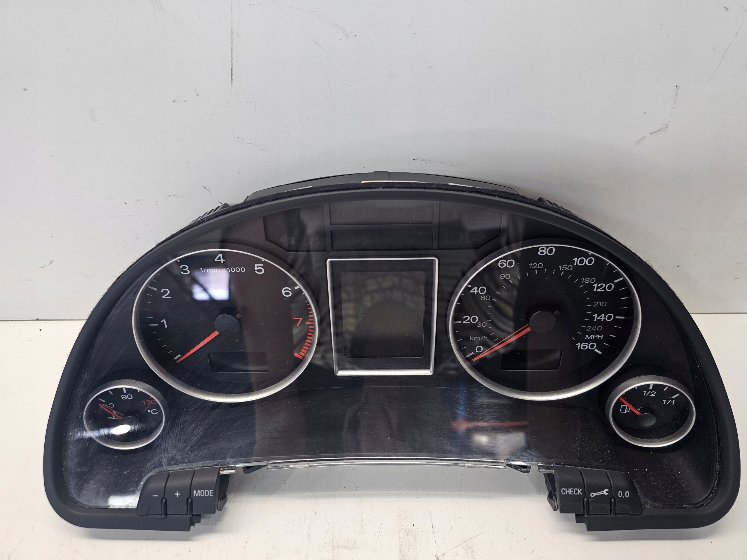 dials dials AUDI A4 B7 2.0 TFSI 8E0920982H UK
