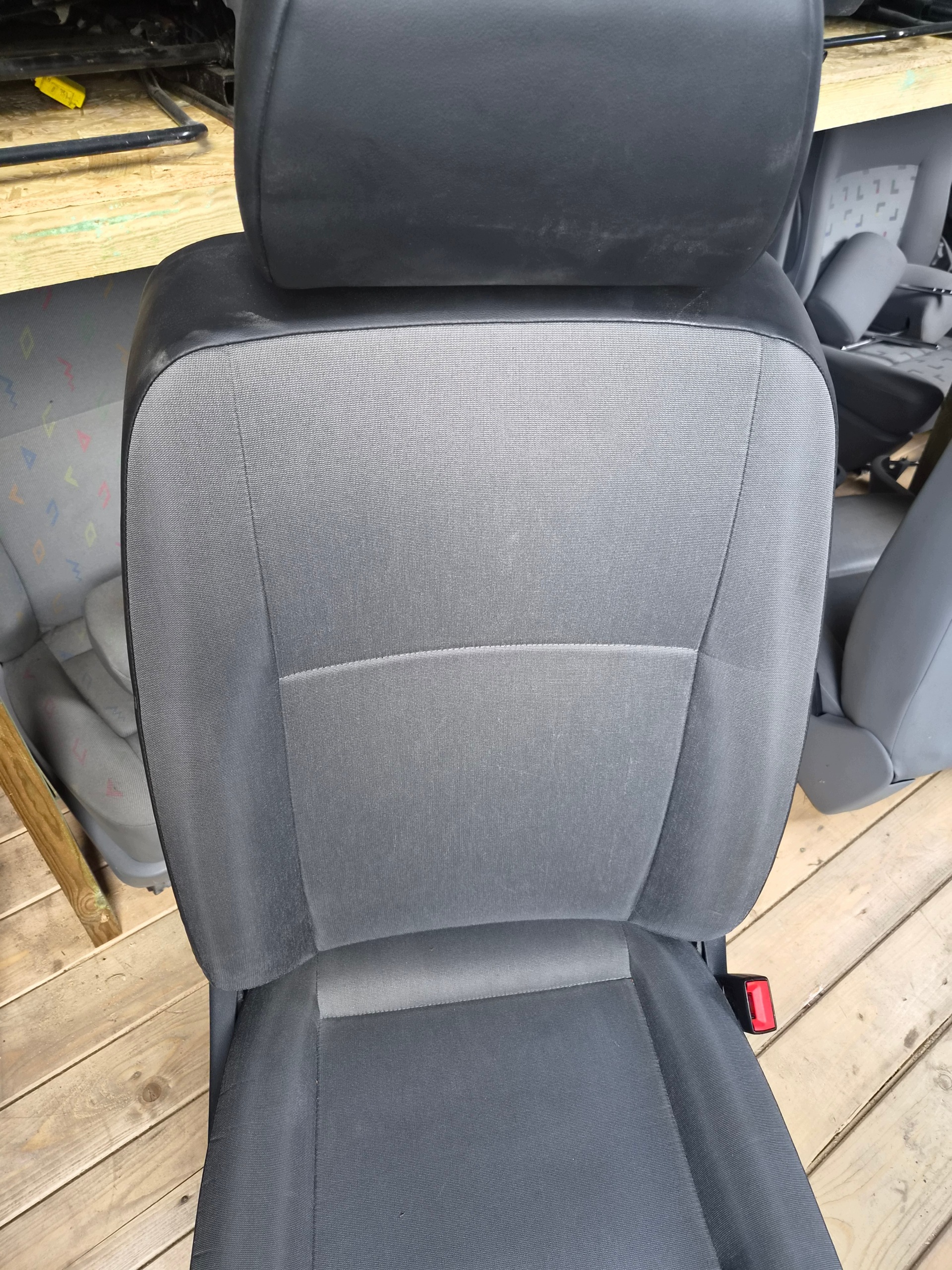 sedačka spolujezdce předek VW T6 pravý pasazer pojedynczy