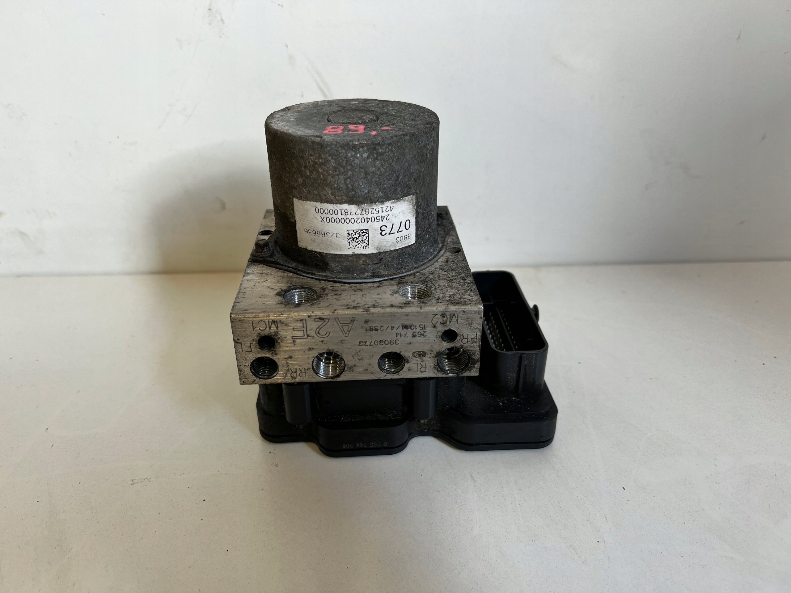 ASTRA K V насос ABS 323666362