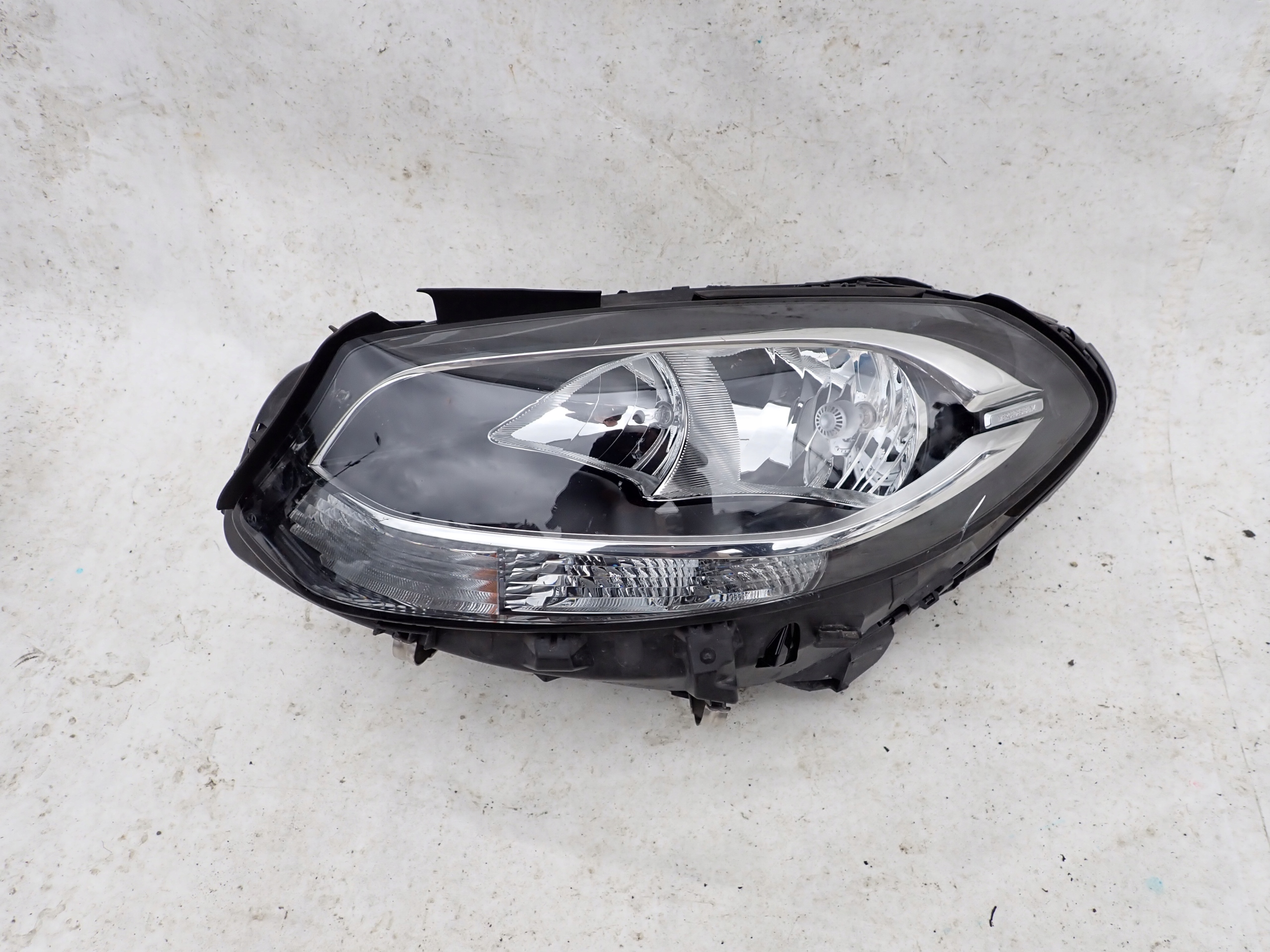 MERCEDES B-KLASA II W246 LIFT 14- light left front