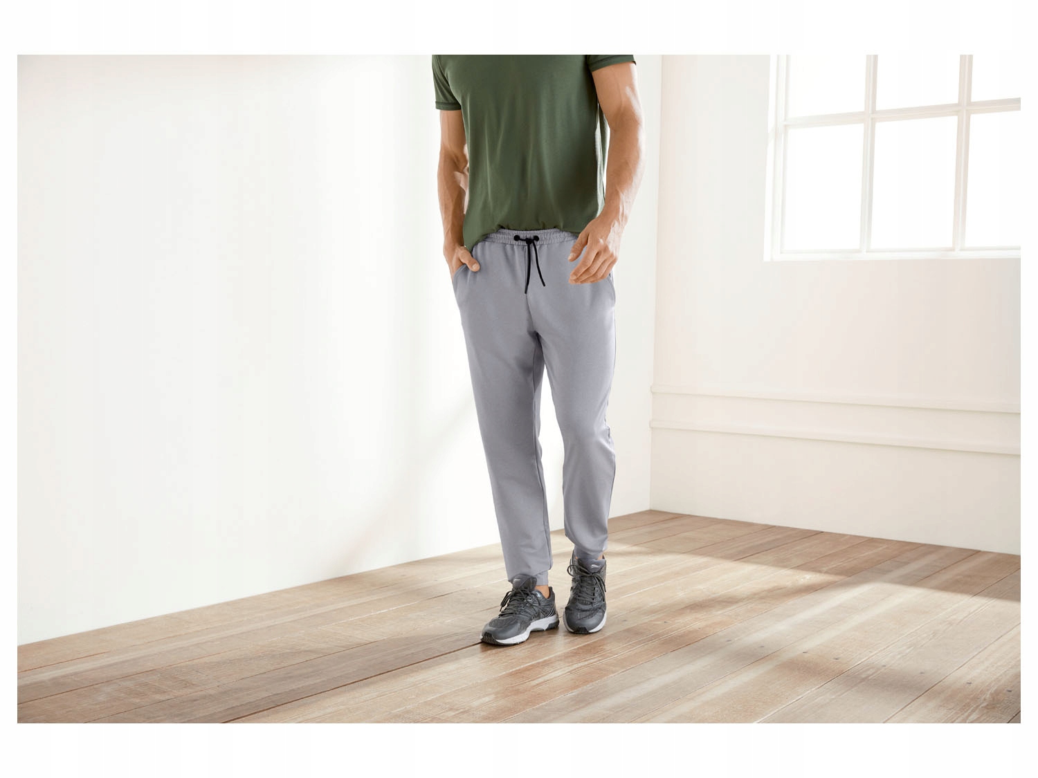 Spodnie dresowe męskie CRIVIT, sportowe, M Rozmiar M