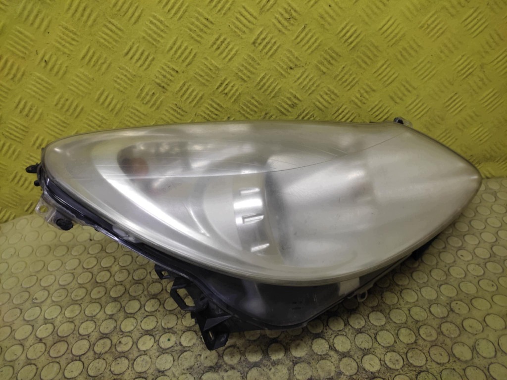 OPEL CORSA D REFLEKTOR light right front 13186382