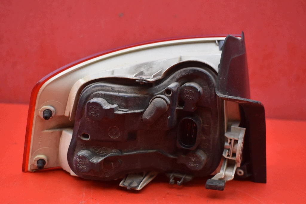 light right rear part rear 8E5945096 AUDI A4 B7 sedan 04-08