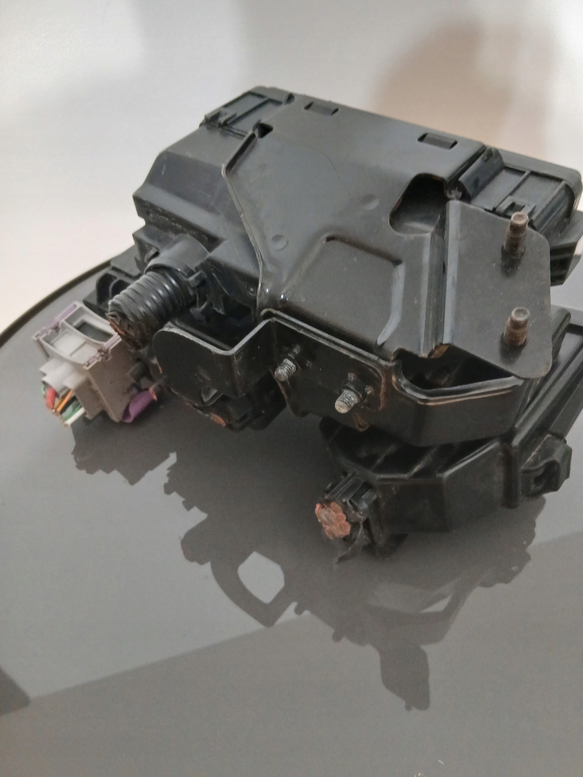 корпус блока предохранителей renault KOLEOS II 16-