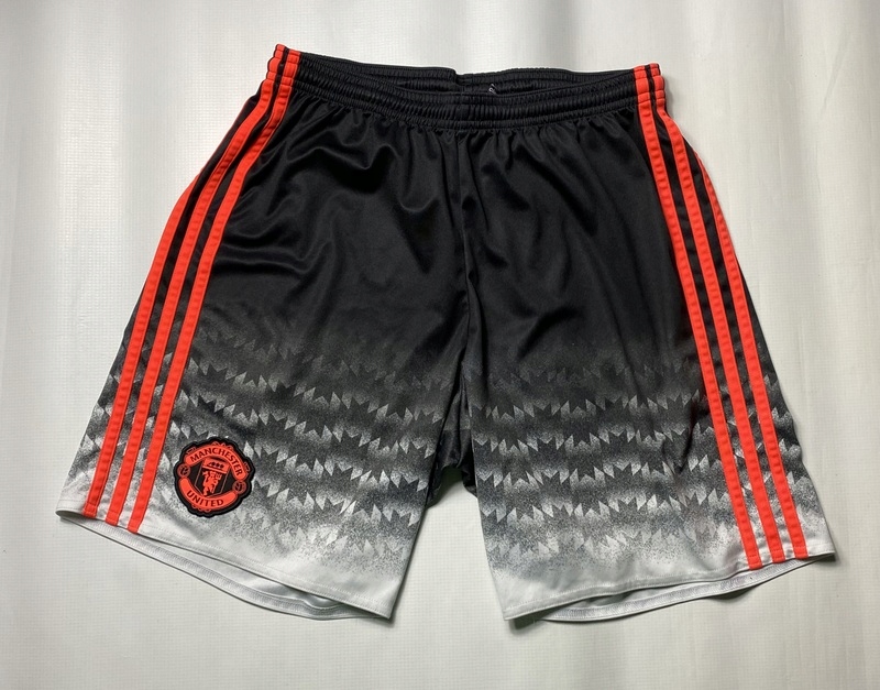 MANCHESTER UNITED ADIDAS Clima Lite oryginalne czarne spodenki M