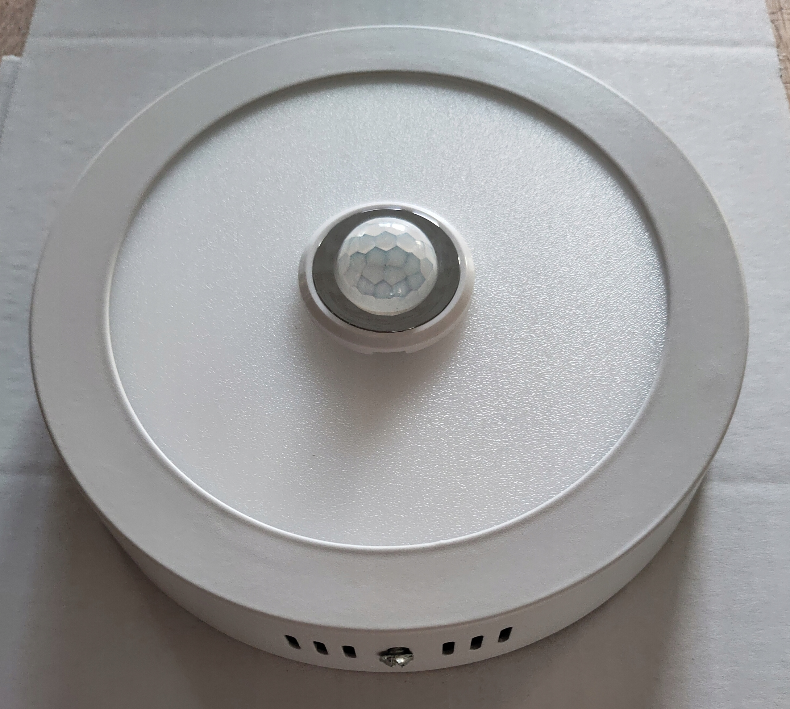 

lampa sufitowa Led, czujnik ruchu neutralne św 12W