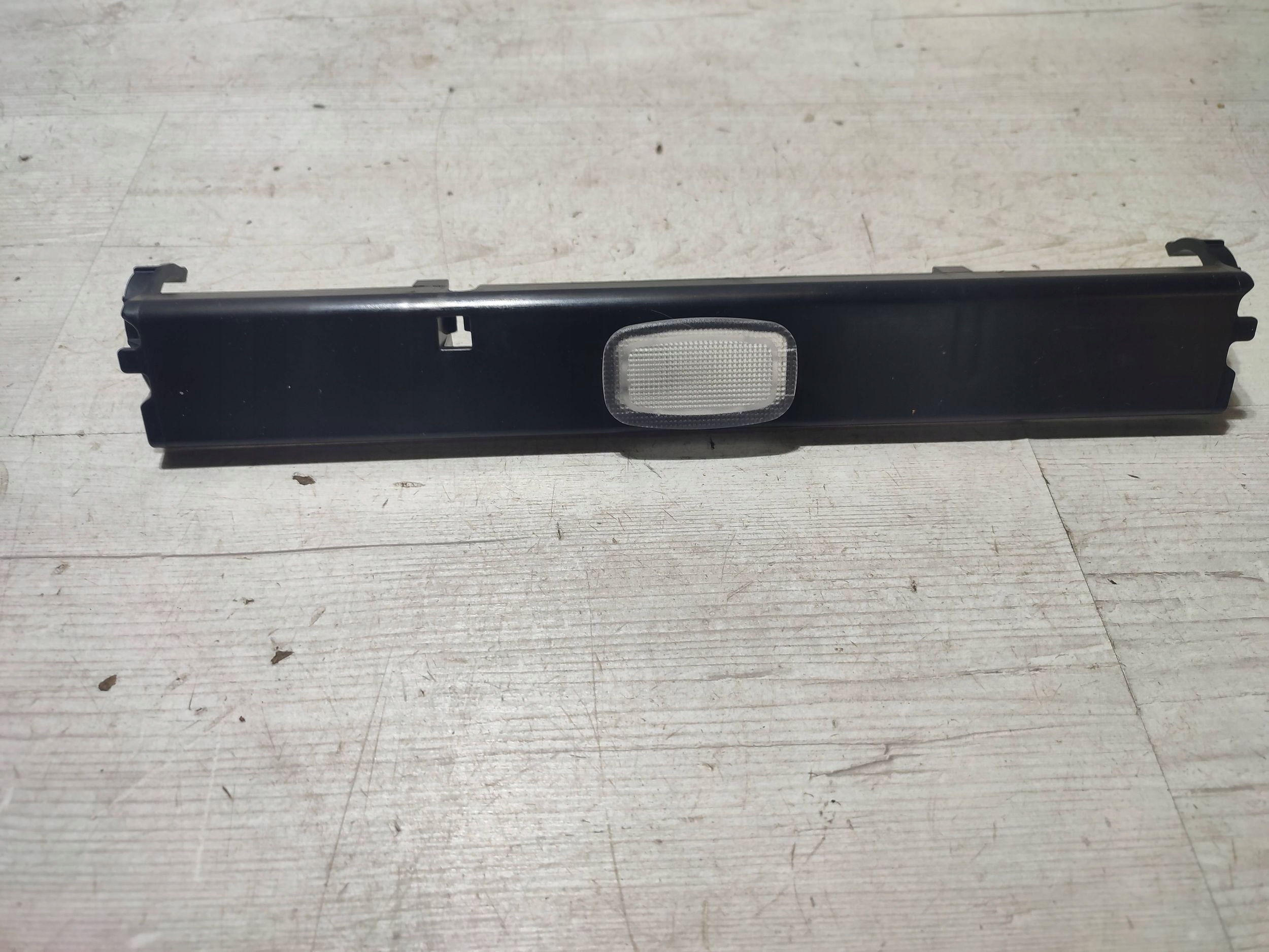 Mercedes-Benz GLA W156 2015 front side right side seat spoiler